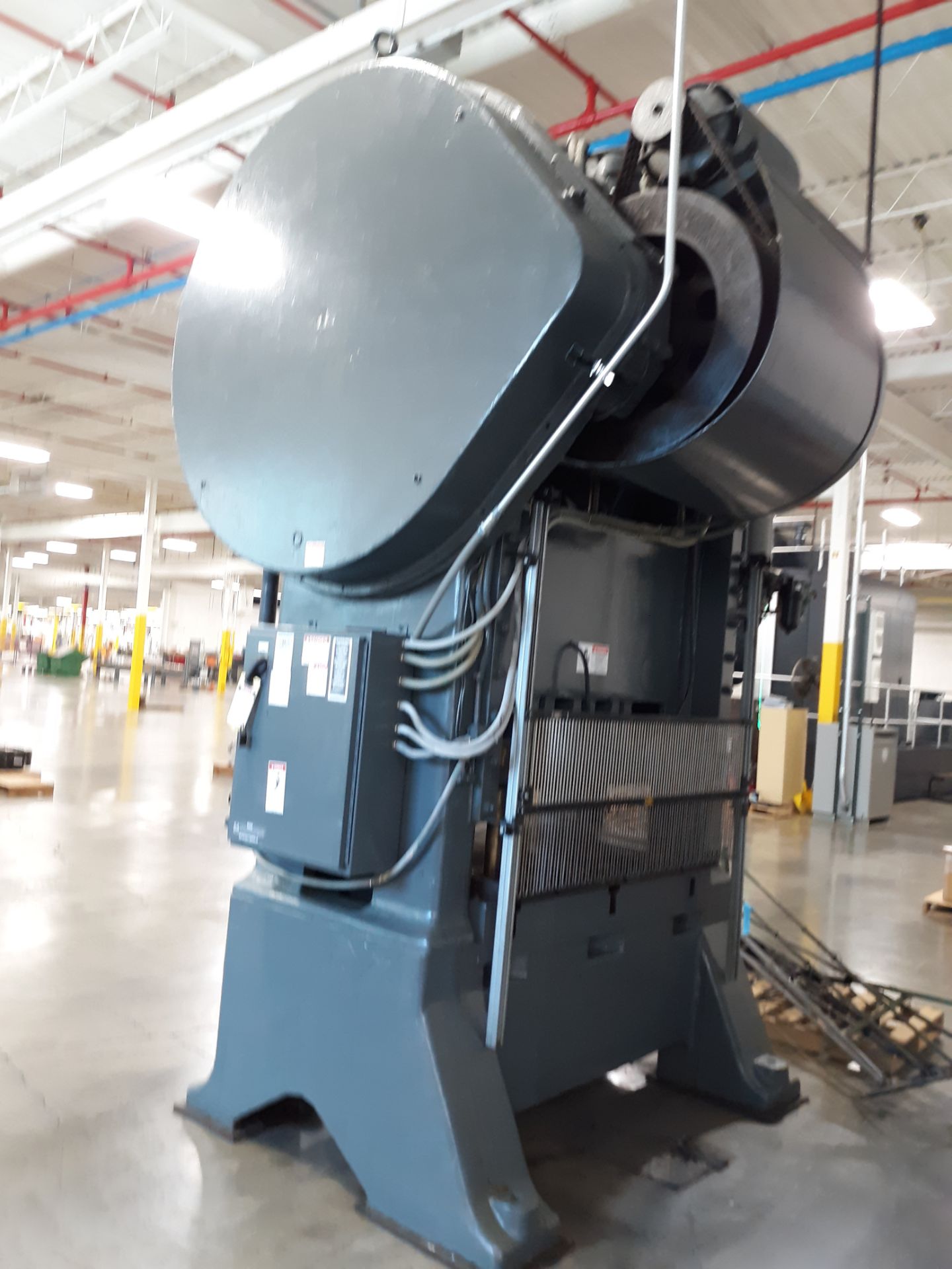 MINSTER PUNCH PRESS 50-6-60; 10" STROKE ; 10" SLIDE ADJUSTMENT 135 TON ; RIGGING FEE: $3,600 - Image 3 of 6