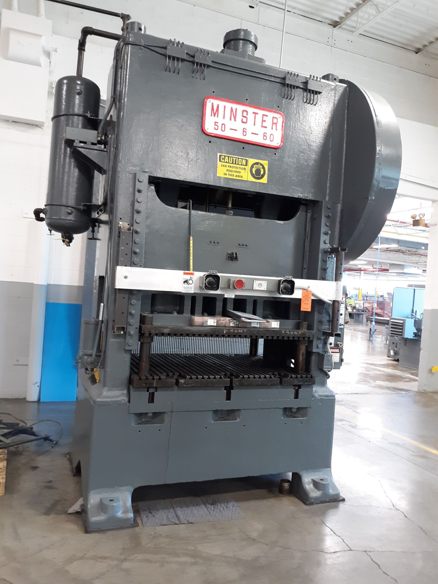 MINSTER PUNCH PRESS 50-6-60; 10" STROKE ; 10" SLIDE ADJUSTMENT 135 TON ; RIGGING FEE: $3,600