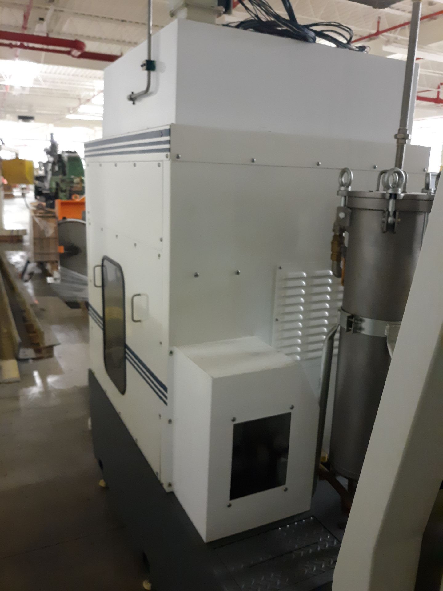 2002 SUGINO JET FLEX CENTER HIGH PRESSURE WATER DEBURRING MACHINE RIGGING FEE: $2,500 - Image 9 of 10