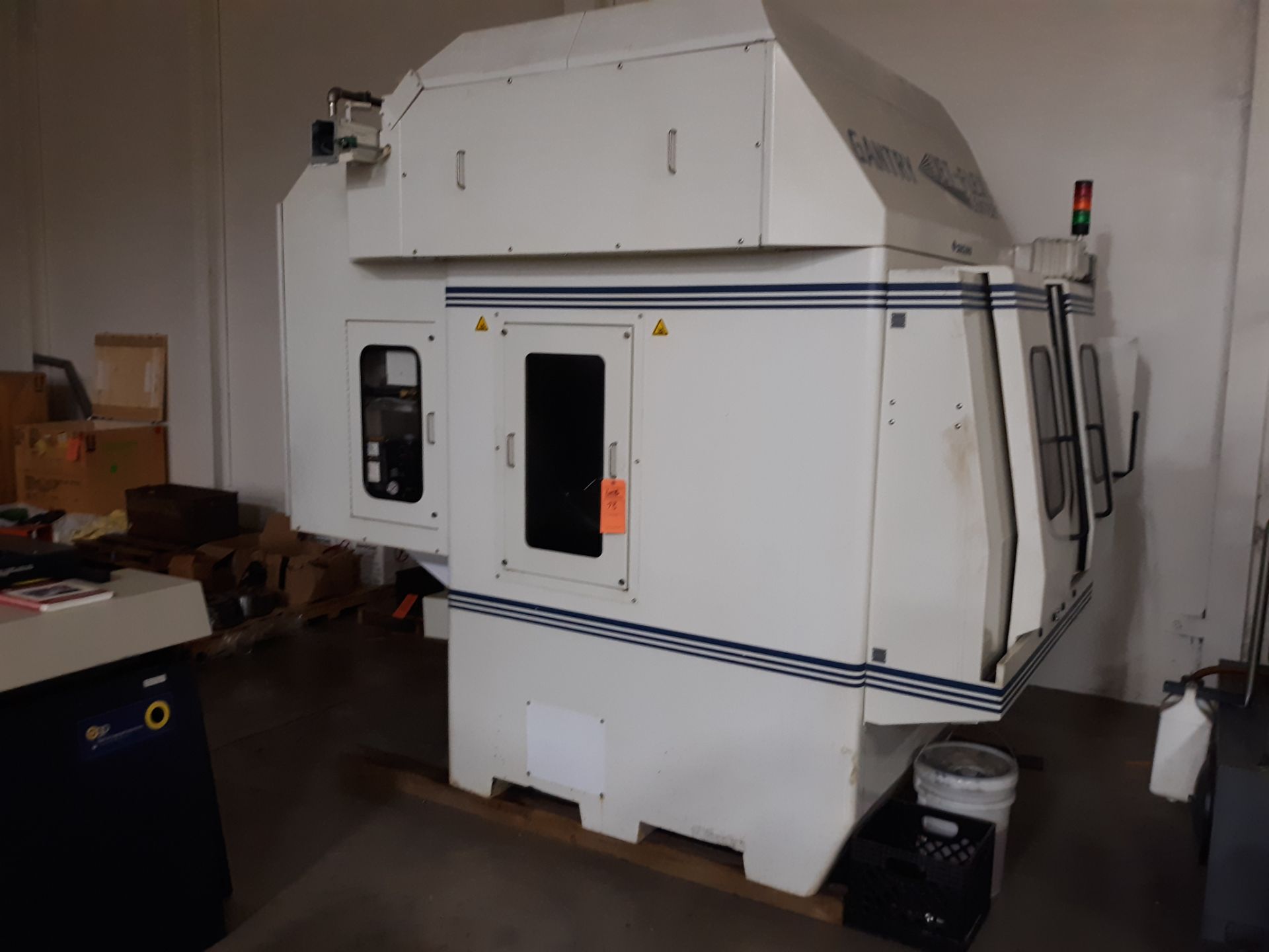 2002 SUGINO JET FLEX CENTER HIGH PRESSURE WATER DEBURRING MACHINE RIGGING FEE: $2,500