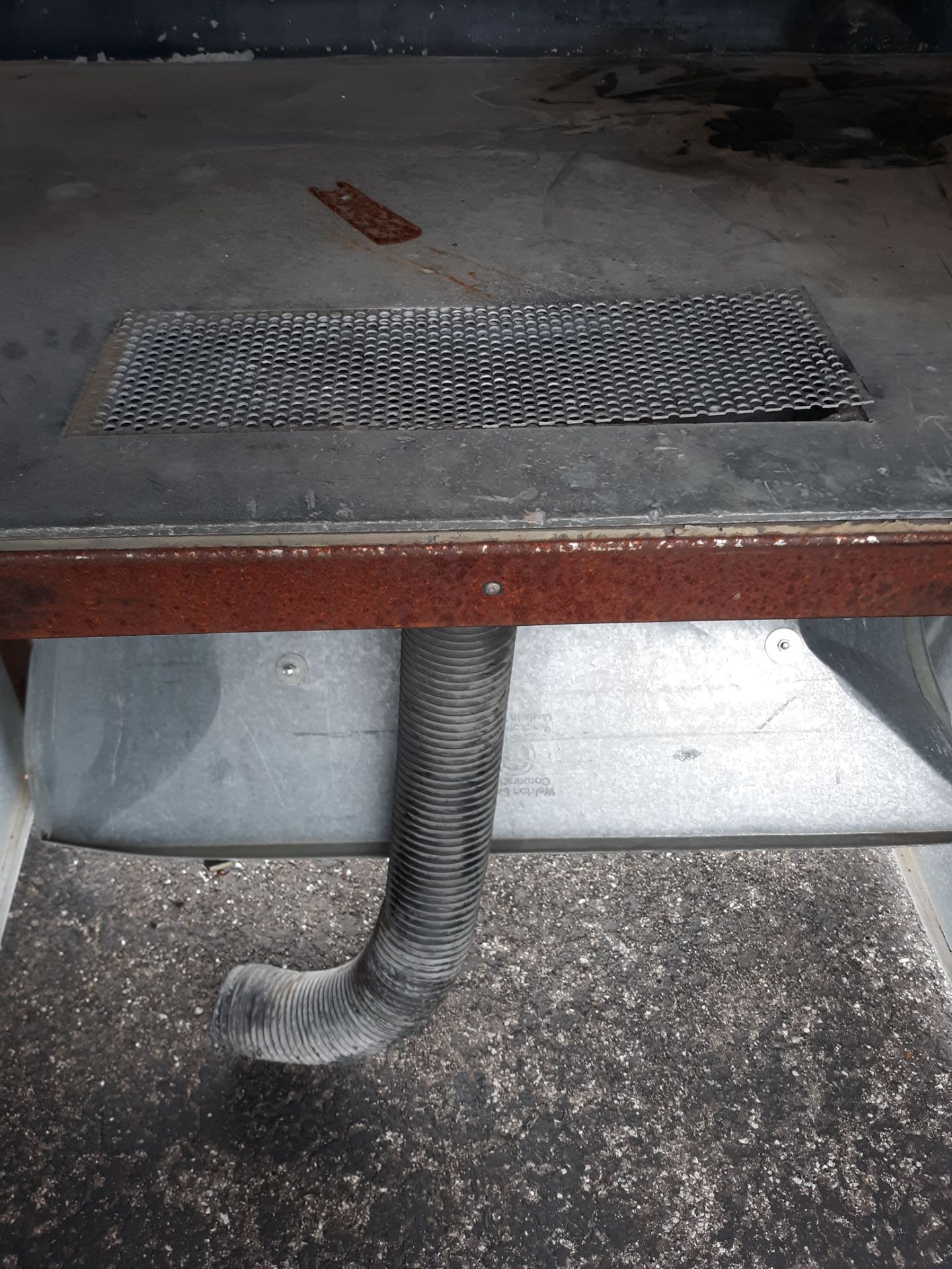 GALVANIZED METAL BOOTH W/ CURTAINS APPROX. 4' WIDE X 4½ DEEP X 7' TALL HAS LIGHTING FIXTURES; - Image 4 of 5