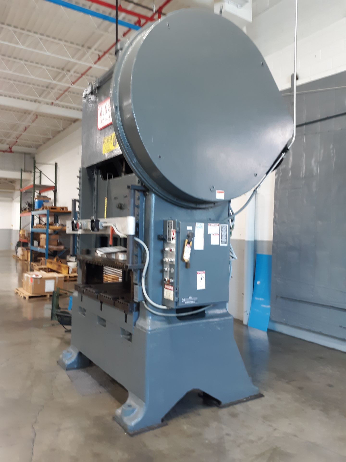 MINSTER PUNCH PRESS 50-6-60; 10" STROKE ; 10" SLIDE ADJUSTMENT 135 TON ; RIGGING FEE: $3,600 - Image 2 of 6