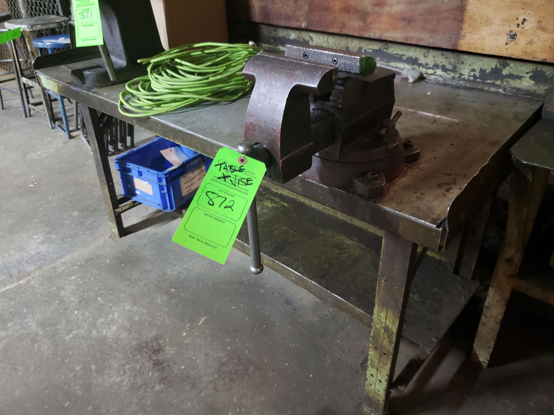 6" VISE(UNKNOWN BRAND) W/ TABLE