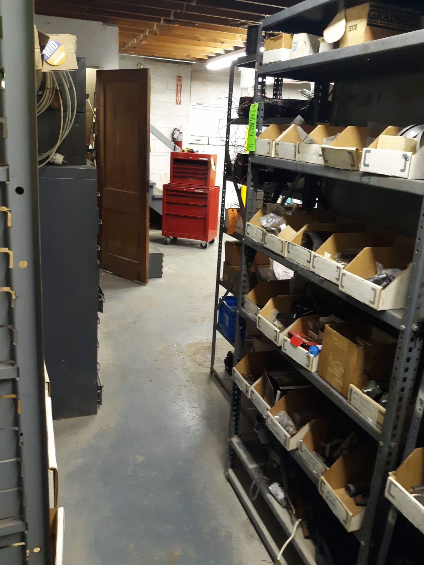 SHELVING & CONTENTS - MRO