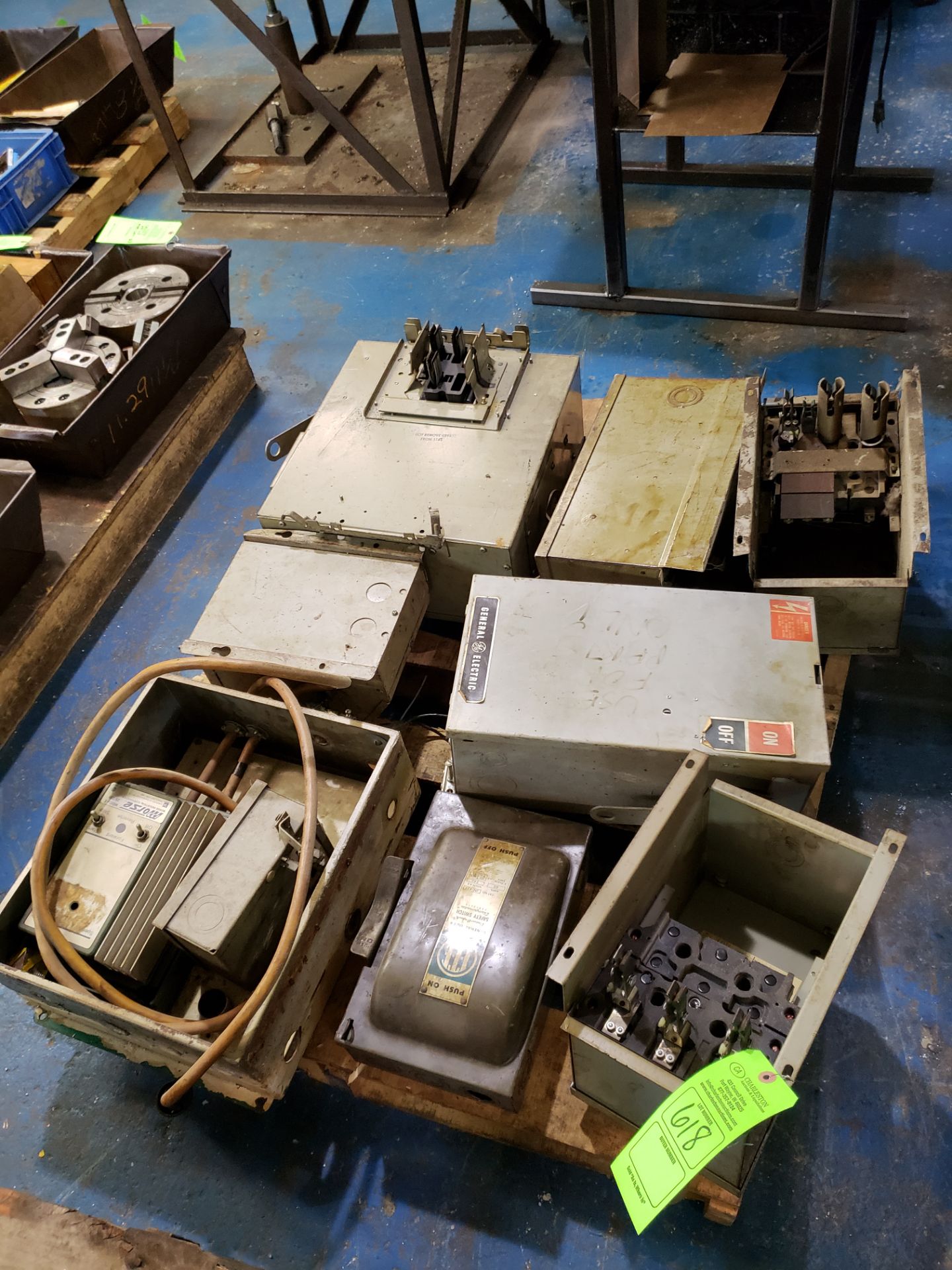 PALLET OF BUS PLUGS & SAFETY SWITCHES