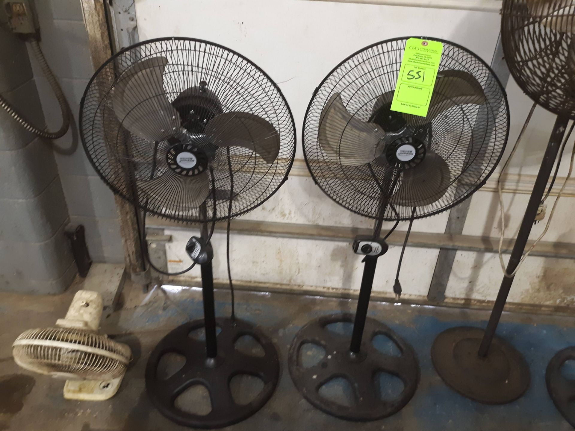 LOT OF (3) OSCILLATING FANS (2) BRENTWOOD KOOL ZONE MODEL-HG-1801 ON STANDS (1) LASKO