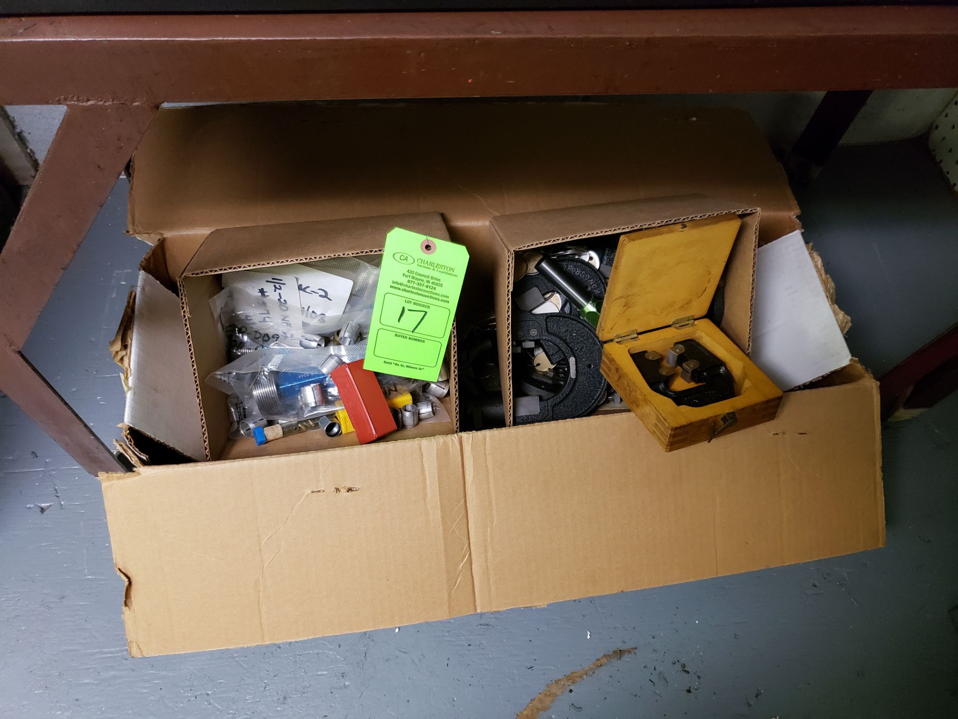 BOX OF VARIOUS GAGES-SNAP GAGES & THREAD GAGES