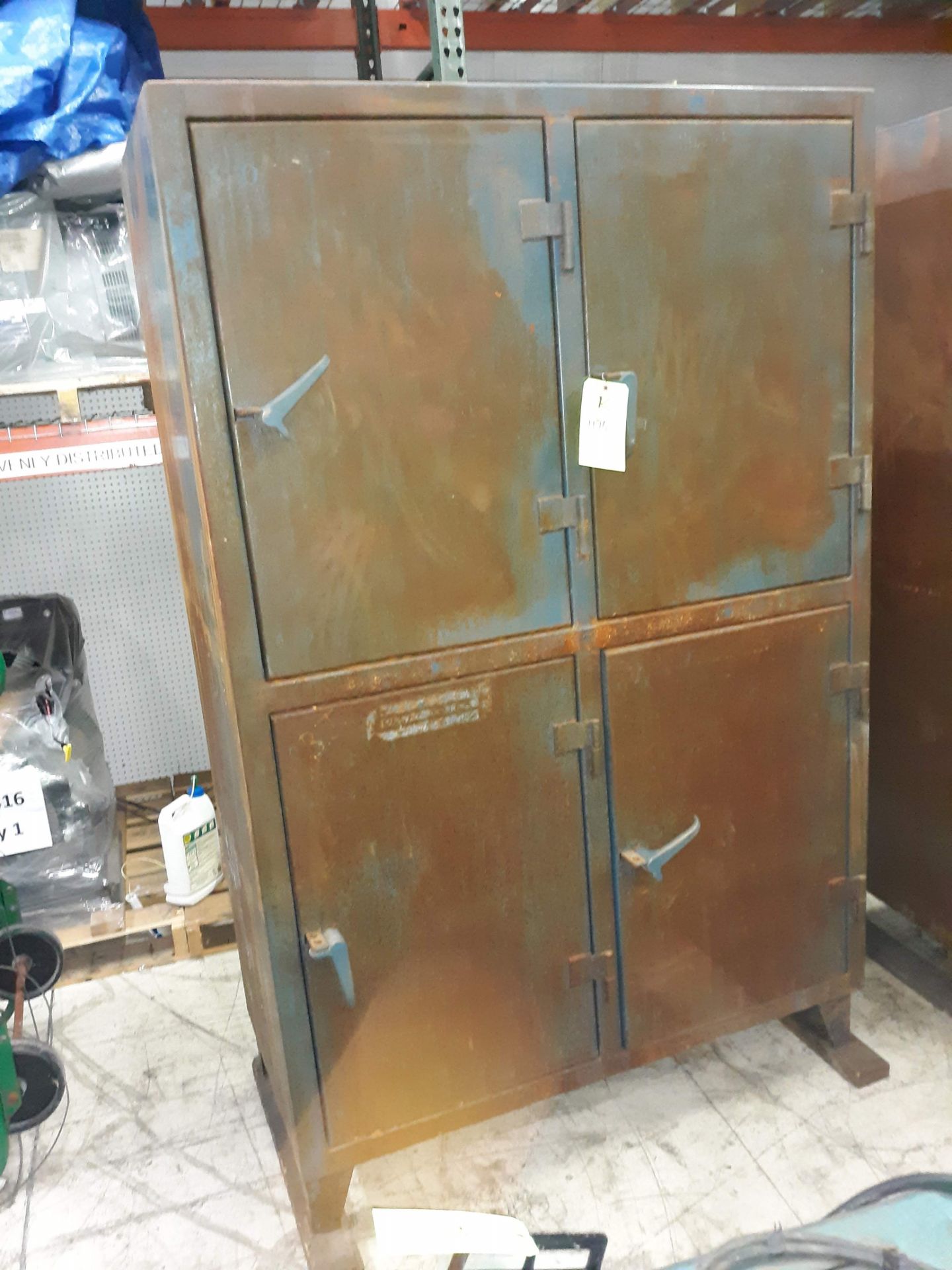 HEAVY DUTY STEEL CABINET/4 COMPARTMENT LOCKER (LOCATED AT: 432 COUNCIL DRIVE, FORT WAYNE, IN 46825)