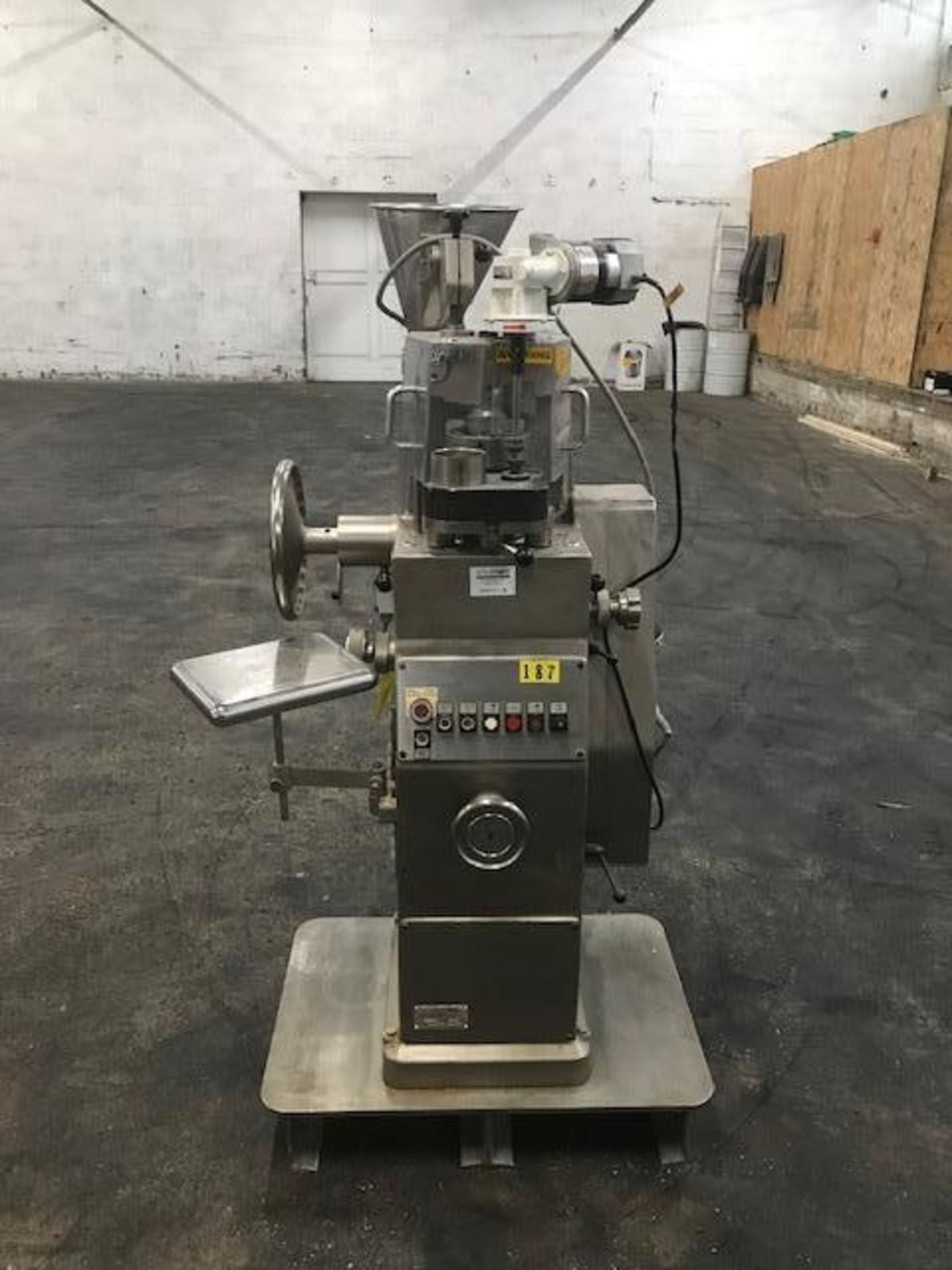 Korsch PH- 106 Tablet Press