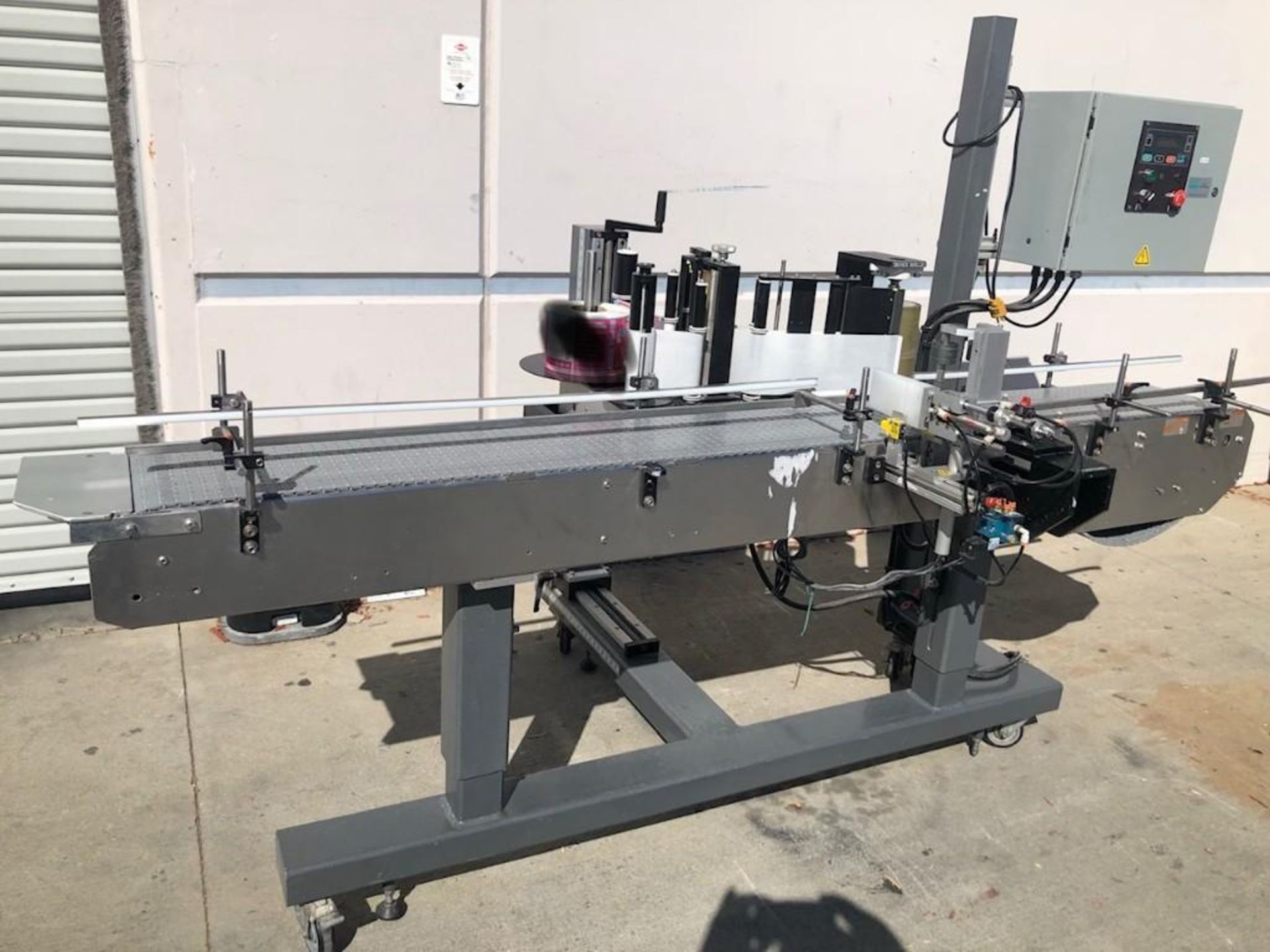 Southern California Packaging Equipment Inc. Labeler