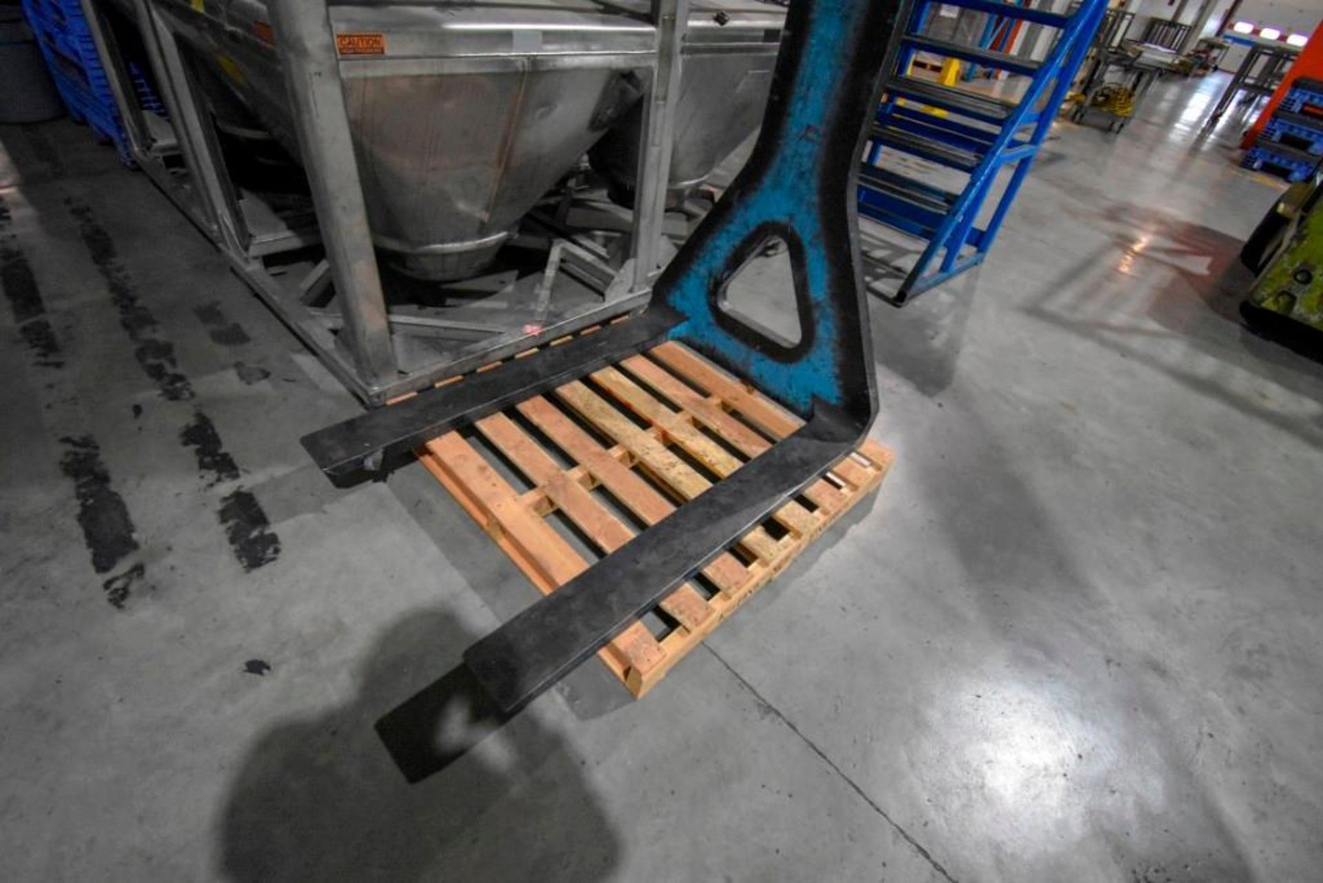 Earls Marine Service Crane Pallet Lifter - Image 3 of 6