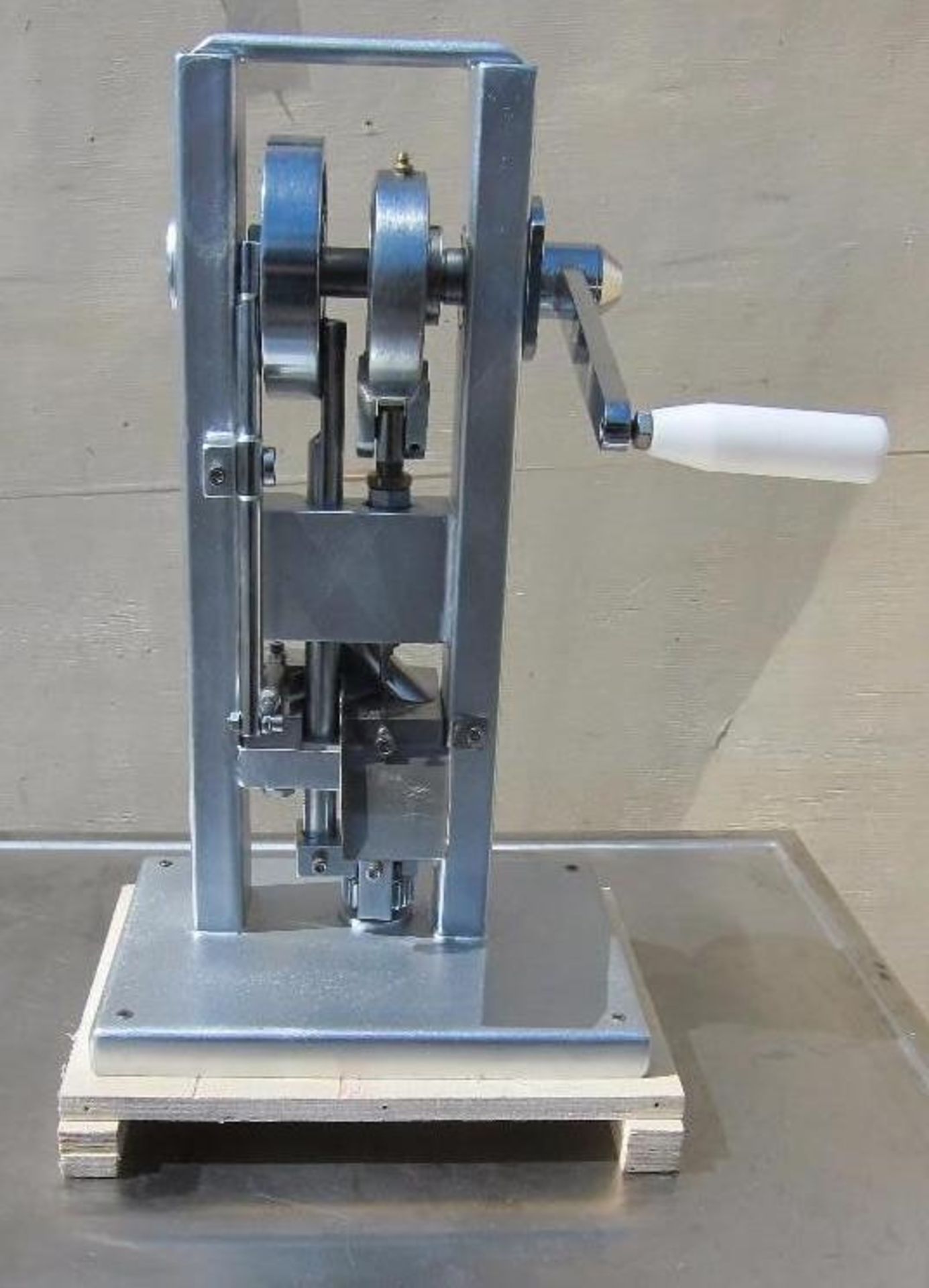 Manual Press - Image 3 of 4