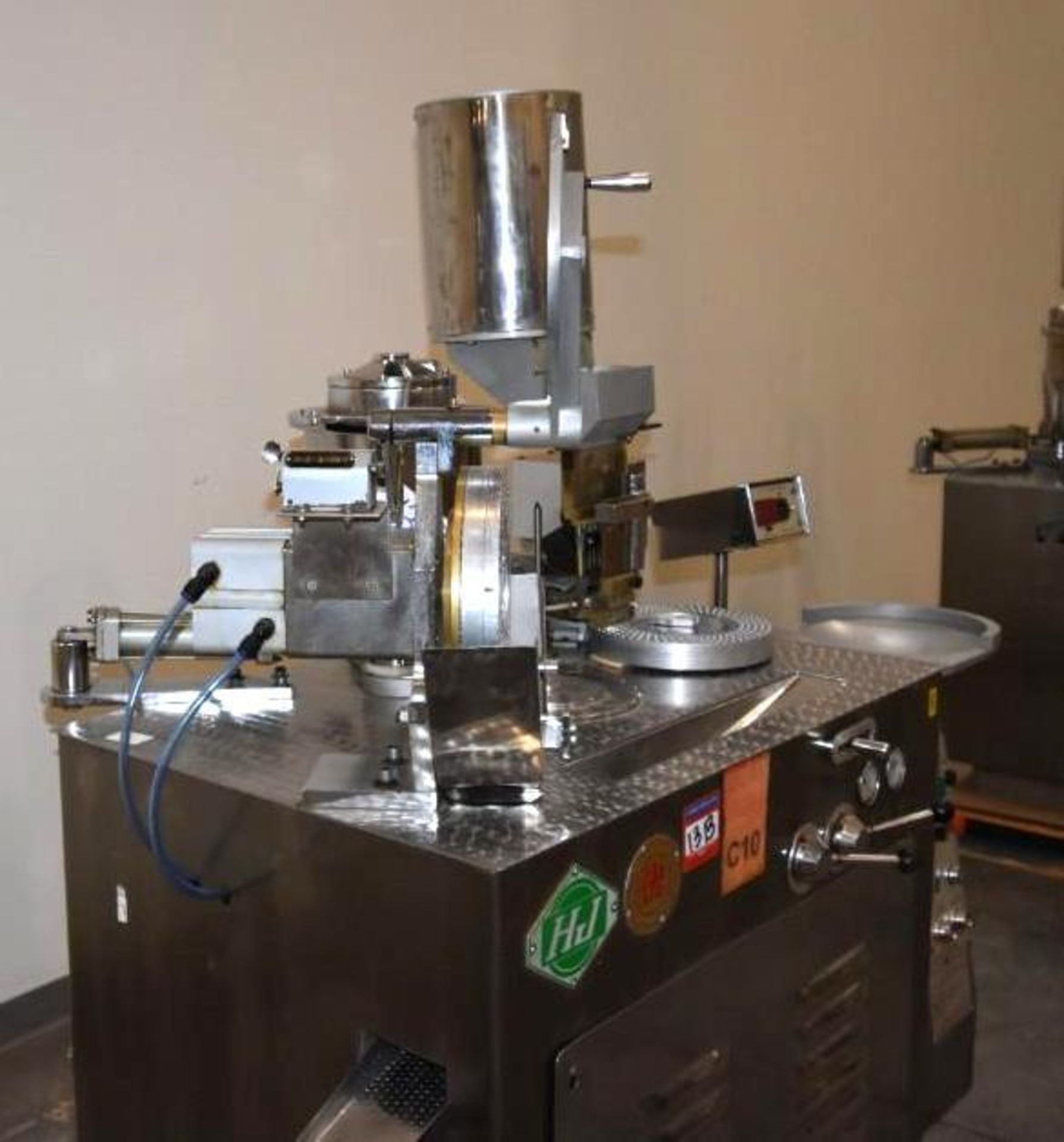 HJ Semi Auto ZJT-2 Capsule Filling Machine - Image 7 of 10