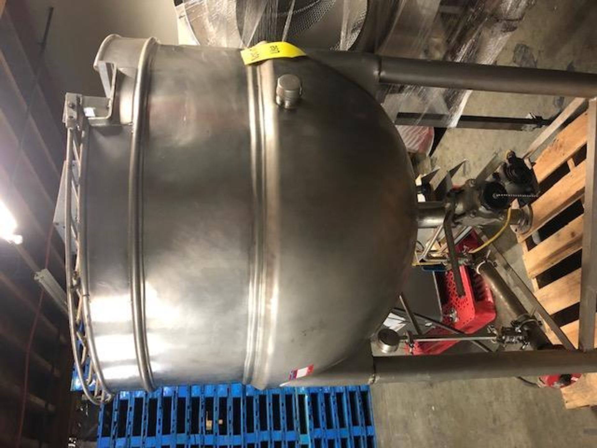 200 gal Lee Stainless Steel steam jacketed kettle - Image 3 of 5