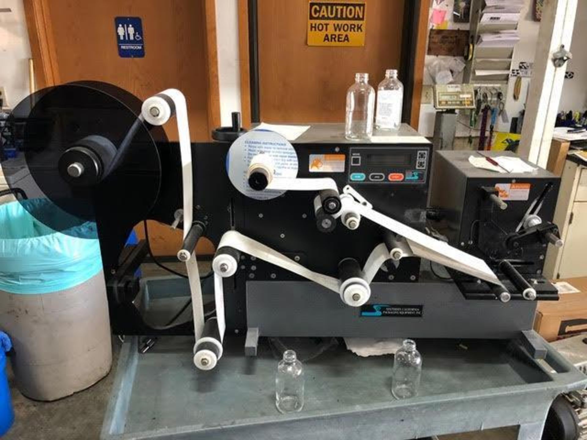 Southern California Packaging Equipment ST 400 Bottle Labeler