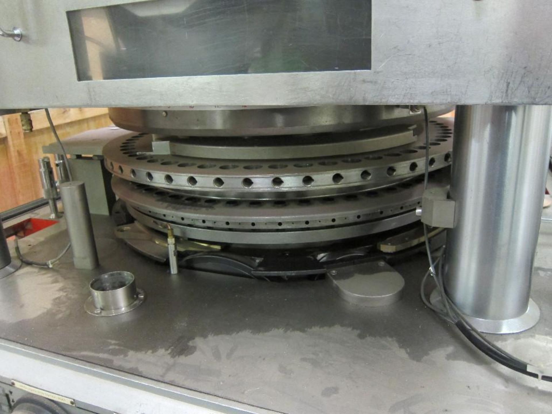 Manesty Rotary Tablet Press. - Image 5 of 10
