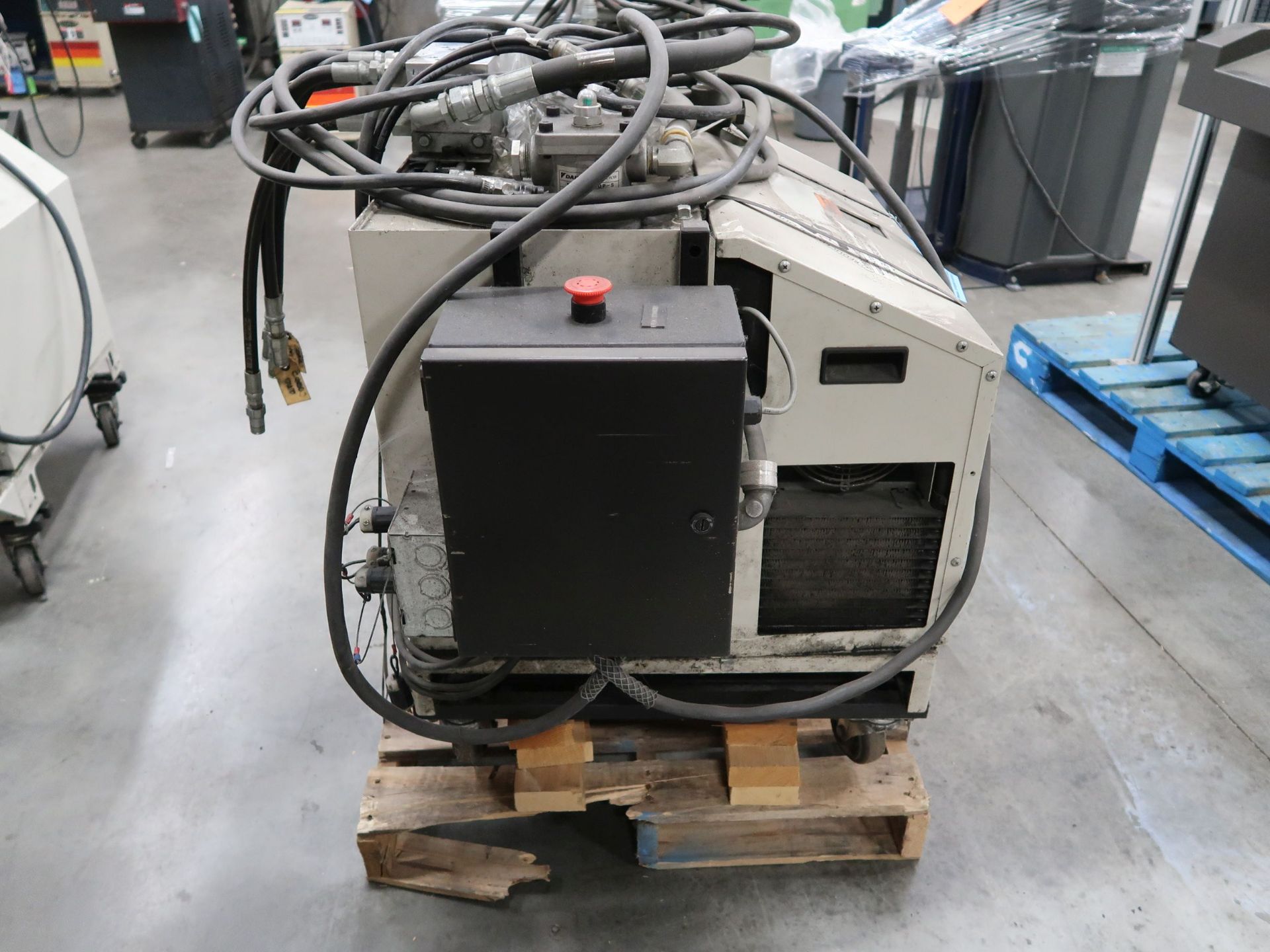 DAIKIN MODEL SUT10D60L21-20 SUPER UNIT HYDRAULIC POWER UNIT; S/N 221J-111-00106 - Image 2 of 5