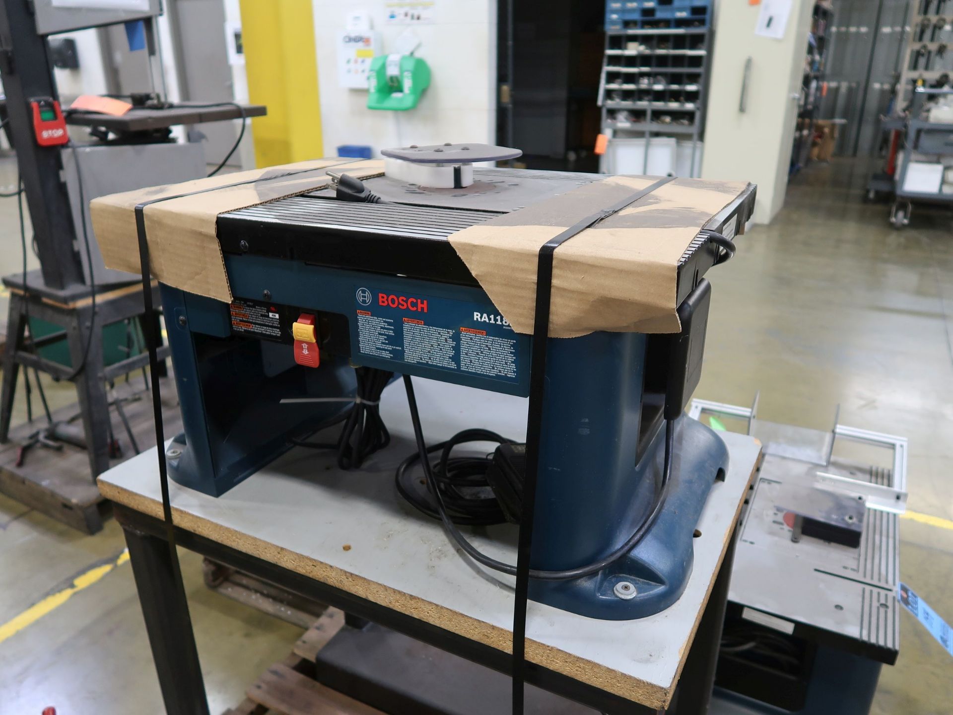 BOSCH BENCH TOP ROUTER - Image 2 of 2