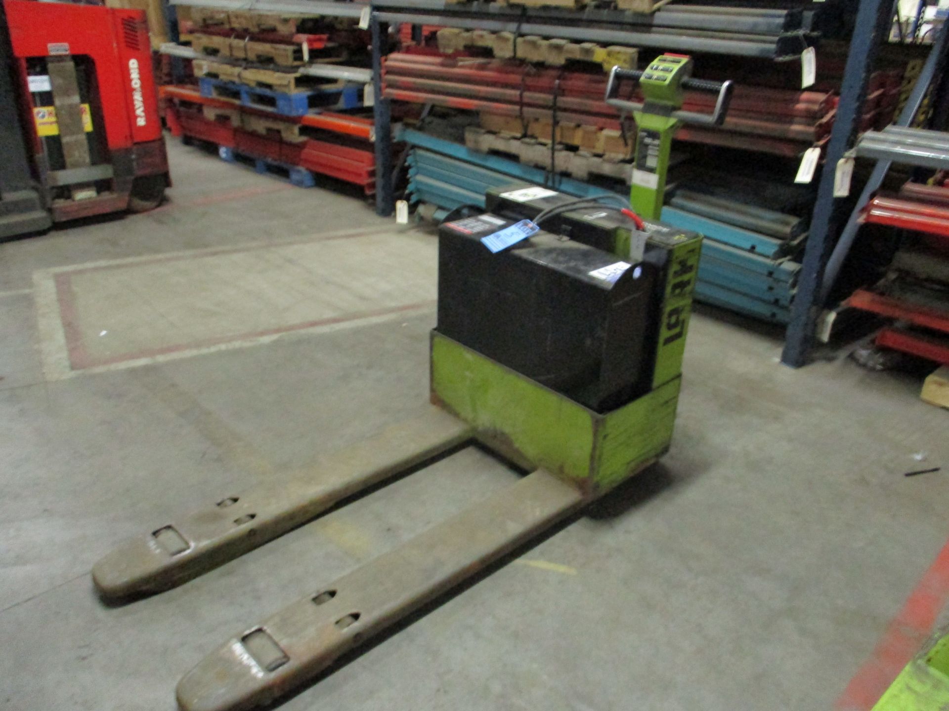 4,000 LB. CLARK MODEL WP40 ELECTRIC PALLET TRUCK; S/N WP40-0026PM-7122, 24 VOLT - Image 4 of 5