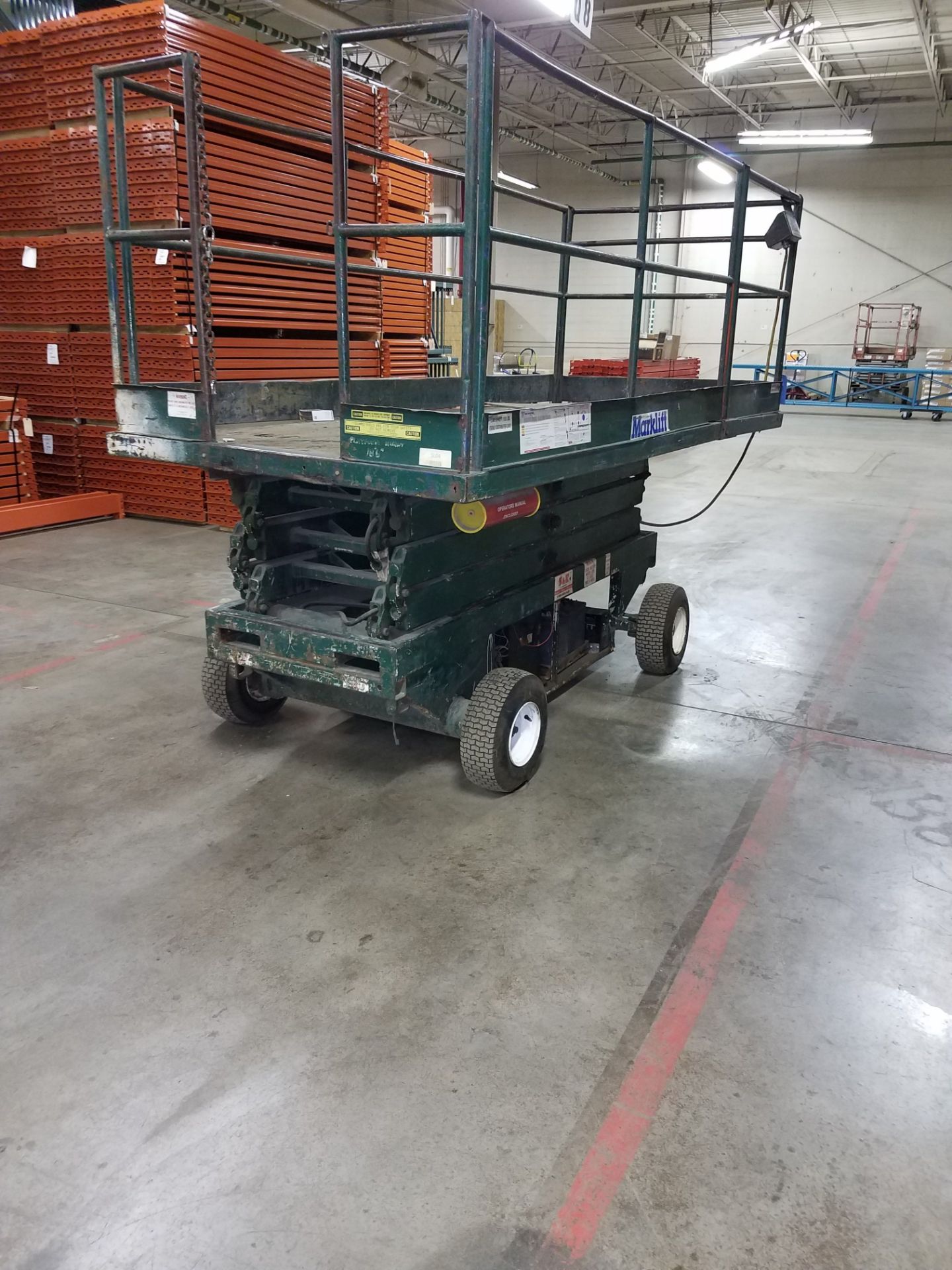 MARKLIFT ELECTRIC SCISSOR LIFT, 54" WIDE X 134" LONG WORK PLATFORM, 168" LIFT HEIGHT, 1,000 LB. - Image 4 of 5