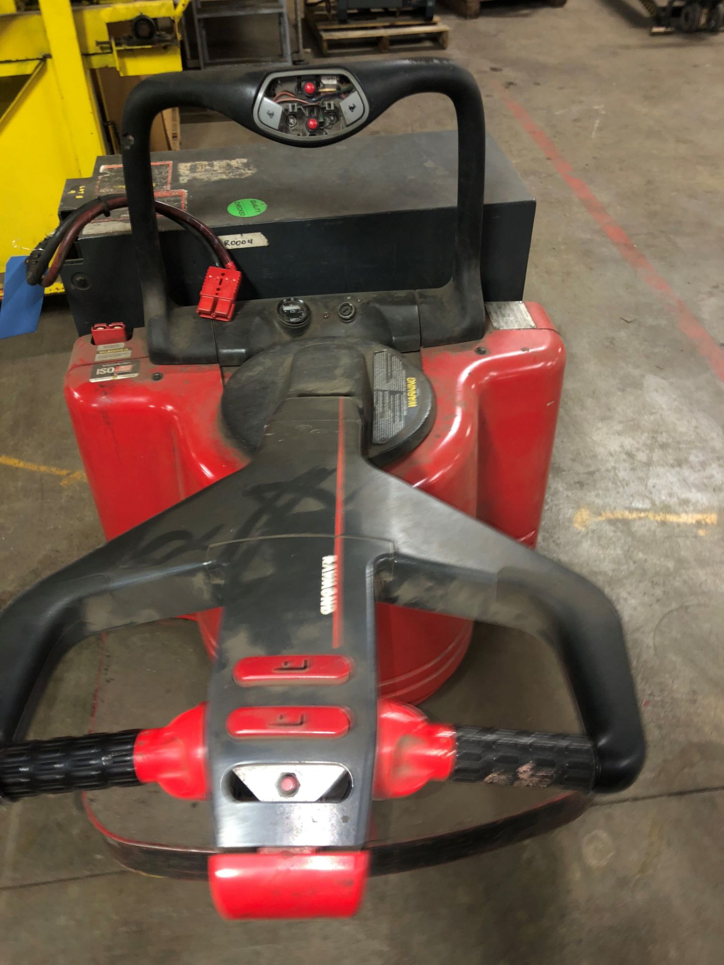 6,000 LB. RAYMOND MODEL 112TM ELECTRIC PALLET TRUCK; S/N 112-04-51497, 48" FORKS, 24 VOLT, WITH - Image 2 of 7