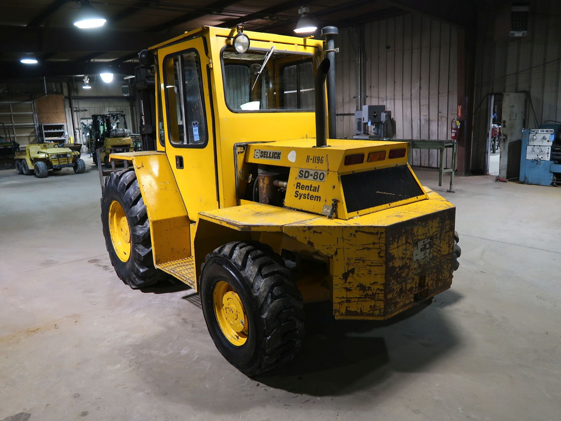 8,000 LB. SELLICK MODEL SD-80 PNEUMATIC TIRE THREE-STAGE MAST LIFT TRUCK; S/N 2685605832, WITH - Image 7 of 10