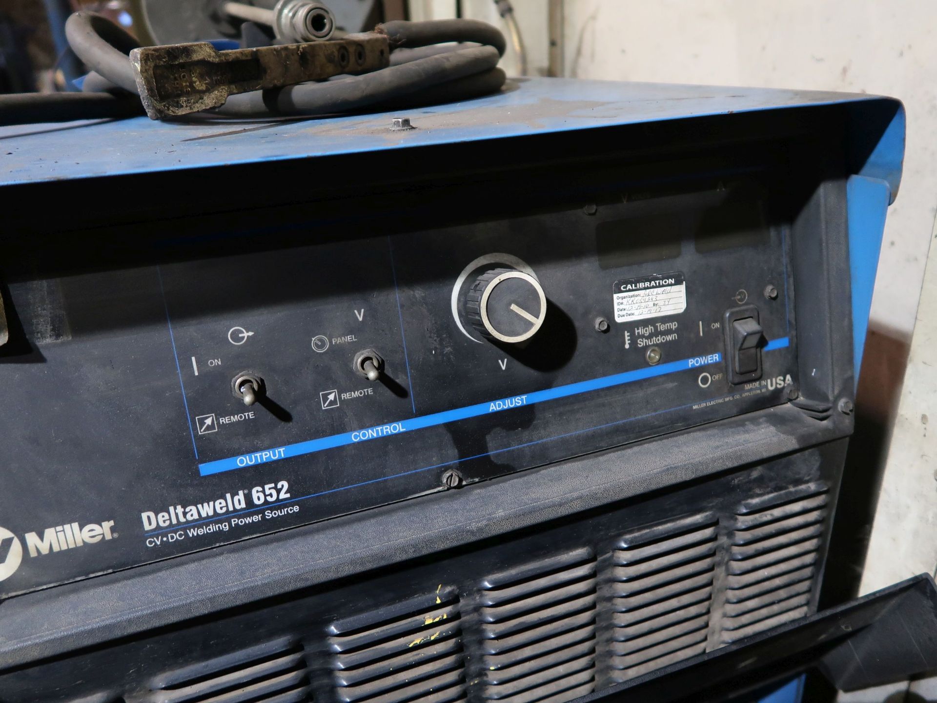 650 AMP MILLER MODEL DELTAWELD 652 CV-DC WELDING POWER SOURCE; S/N KK084243 WITH 12' MILLER COLUMN - Image 2 of 5