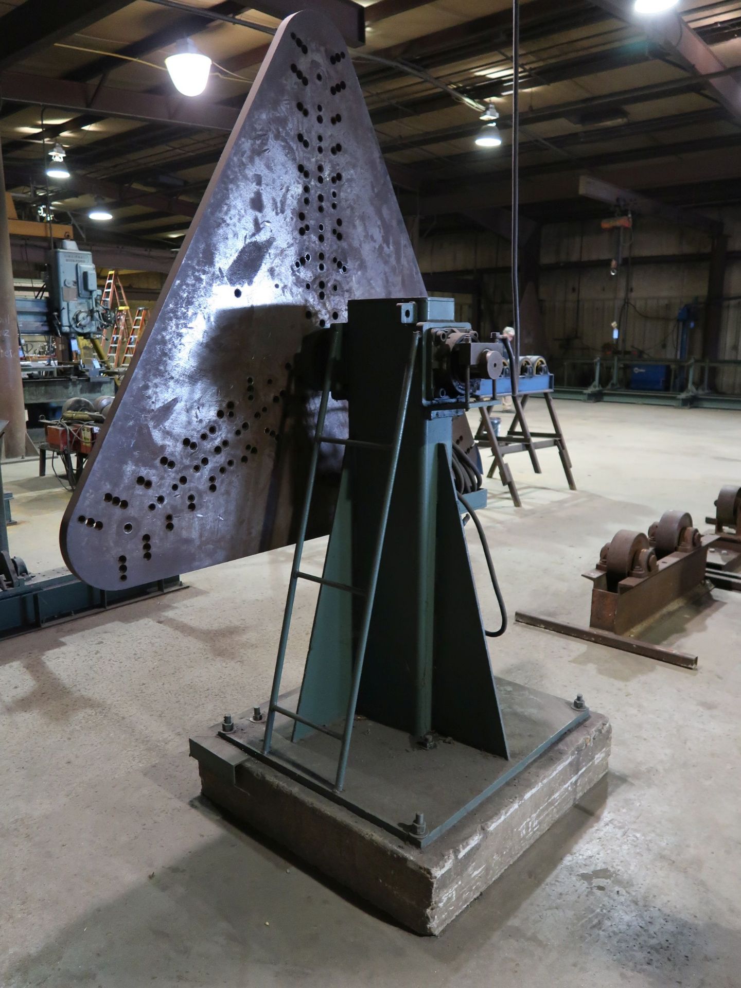 2,500 LB. CAPACITY APPROX. SPECIAL TAILSTOCK POWER WELDING POSITIONER SYSTEM WITH 20' BETWEEN - Image 2 of 4