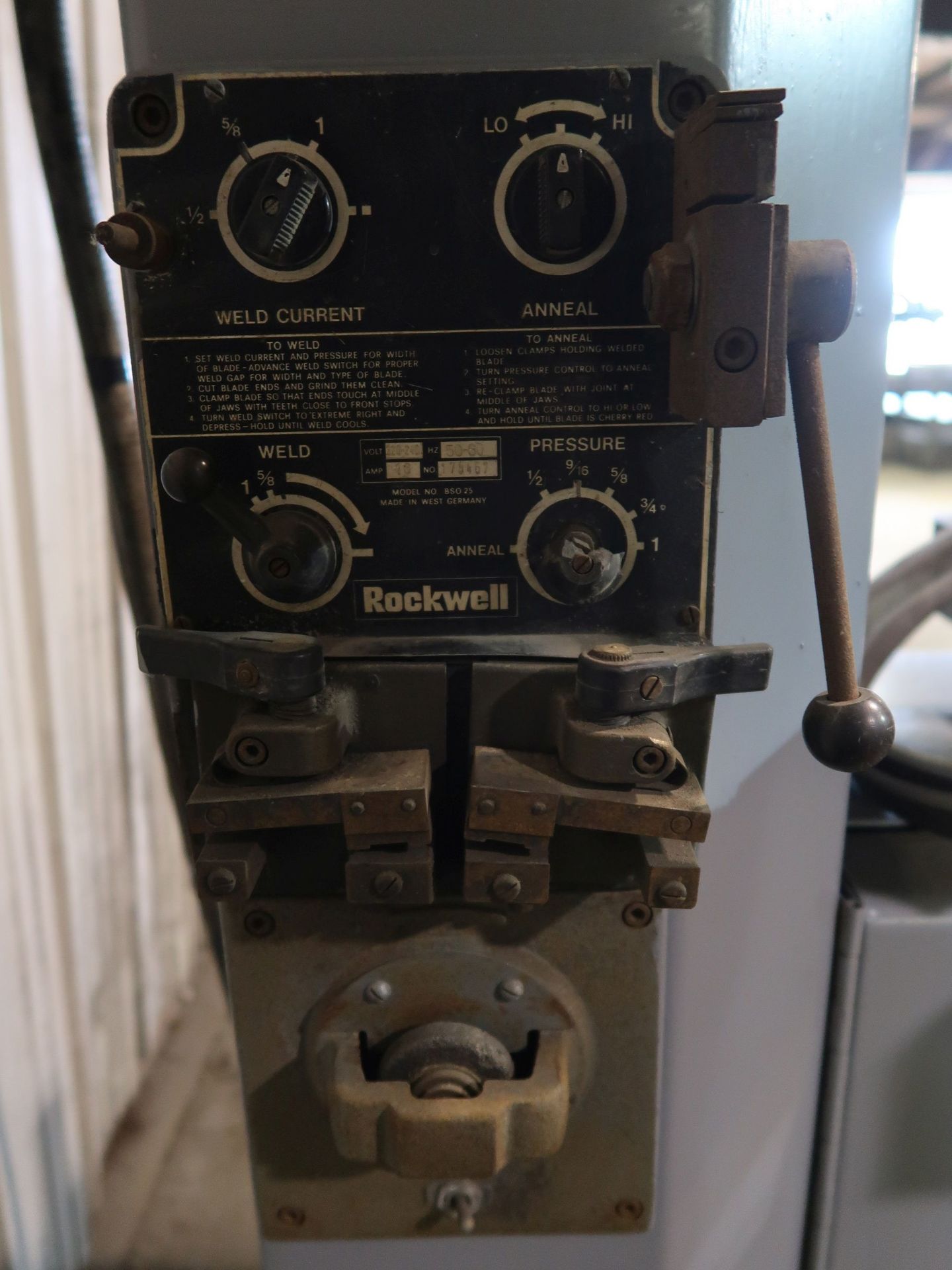 20" ROCKWELL MODEL 20 VARIABLE SPEED VERTICAL BAND SAW; s/n 1793658, WITH BLADE WELDER - Image 3 of 5