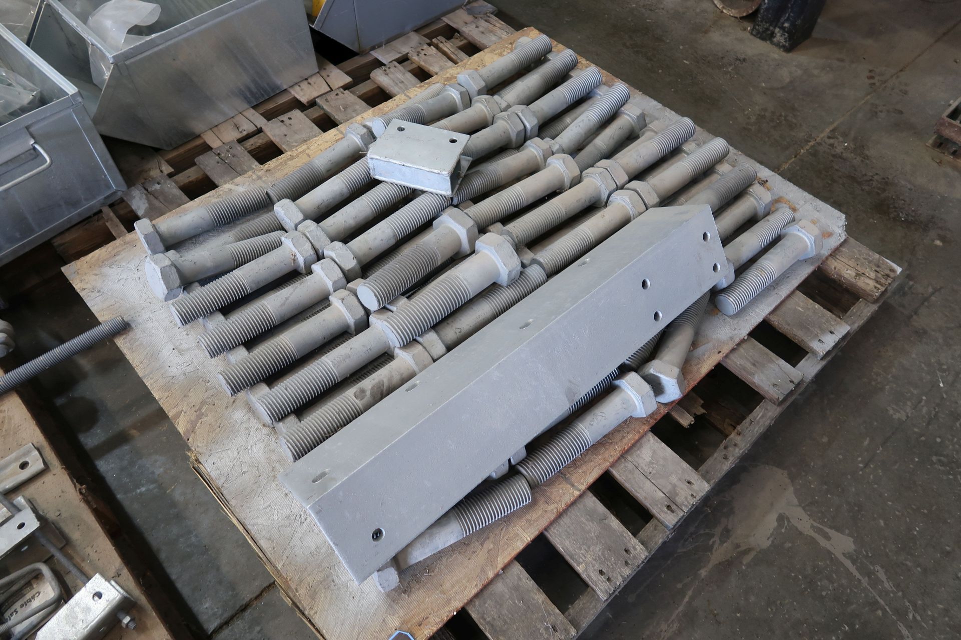 SKID MISCELLANEOUS GALVANIZED TOWER COMPONENTS AND HARDWARE