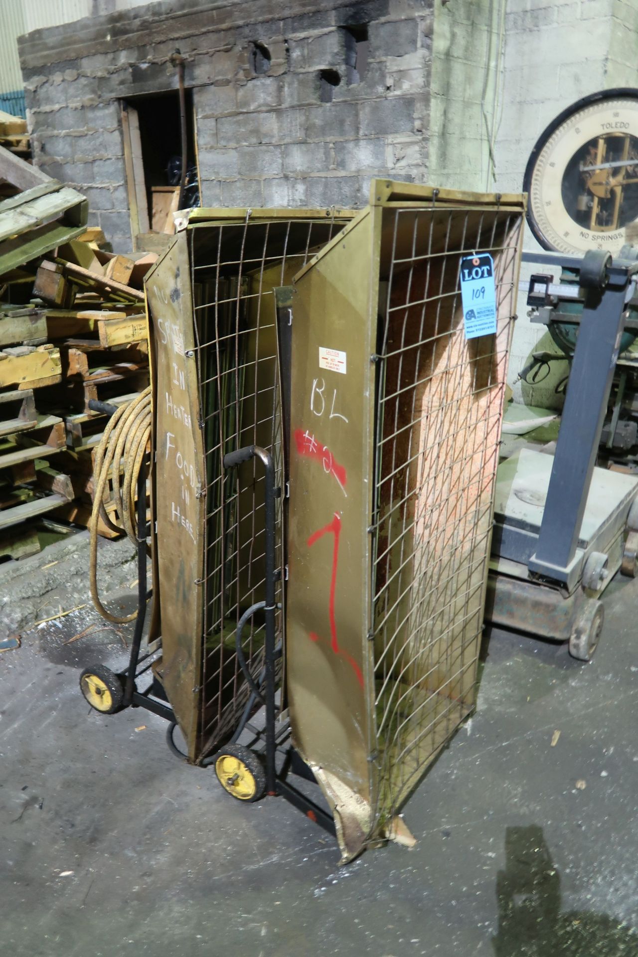 PORTABLE ELECTRIC SHOP HEATERS