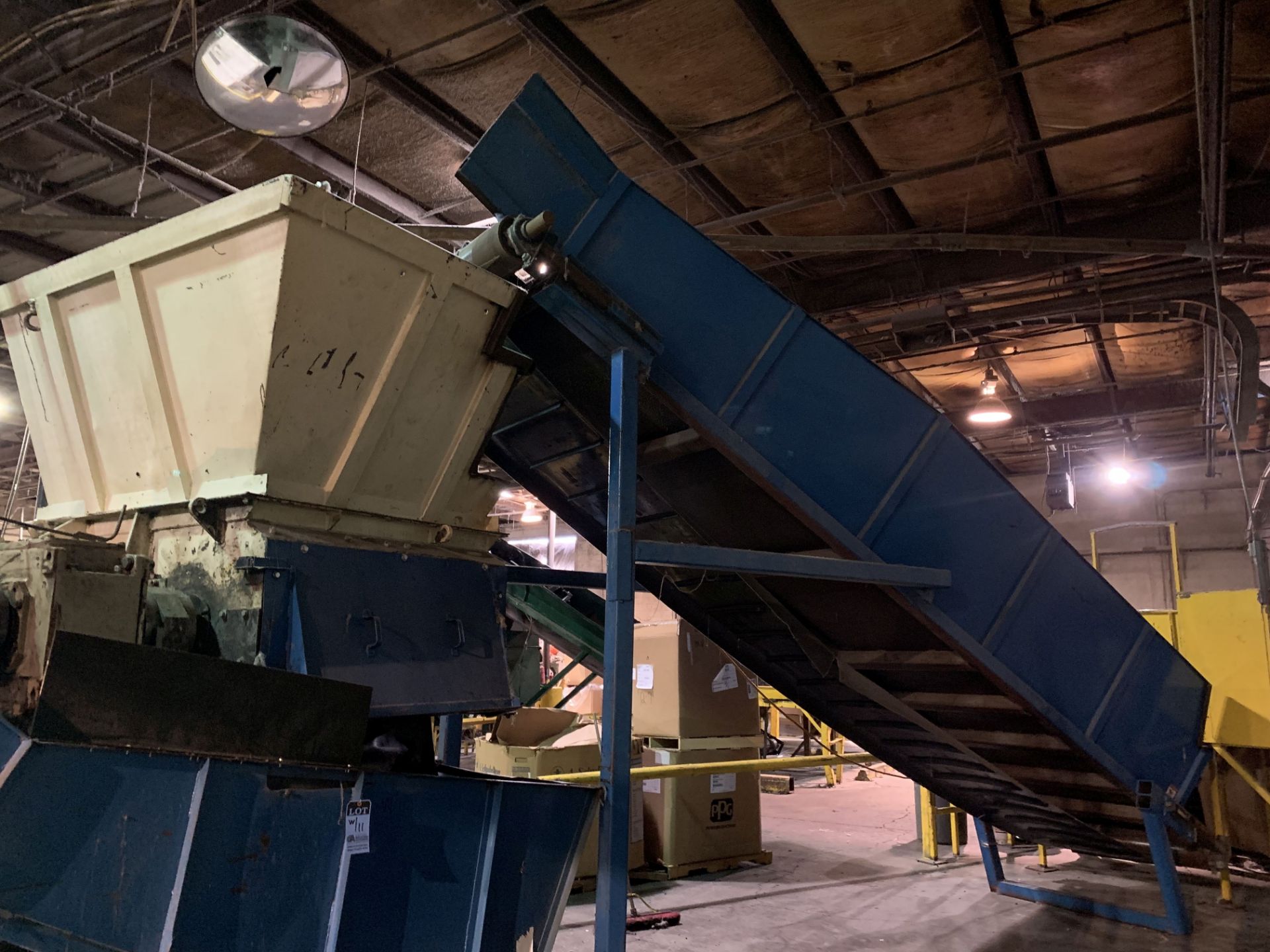 150-HP VECOPLAN MODEL RG52/150/SPK-FF SINGLE SHAFT SHREDDER; S/N 8571010, FILM AND FIBER ROTOR, - Image 11 of 17