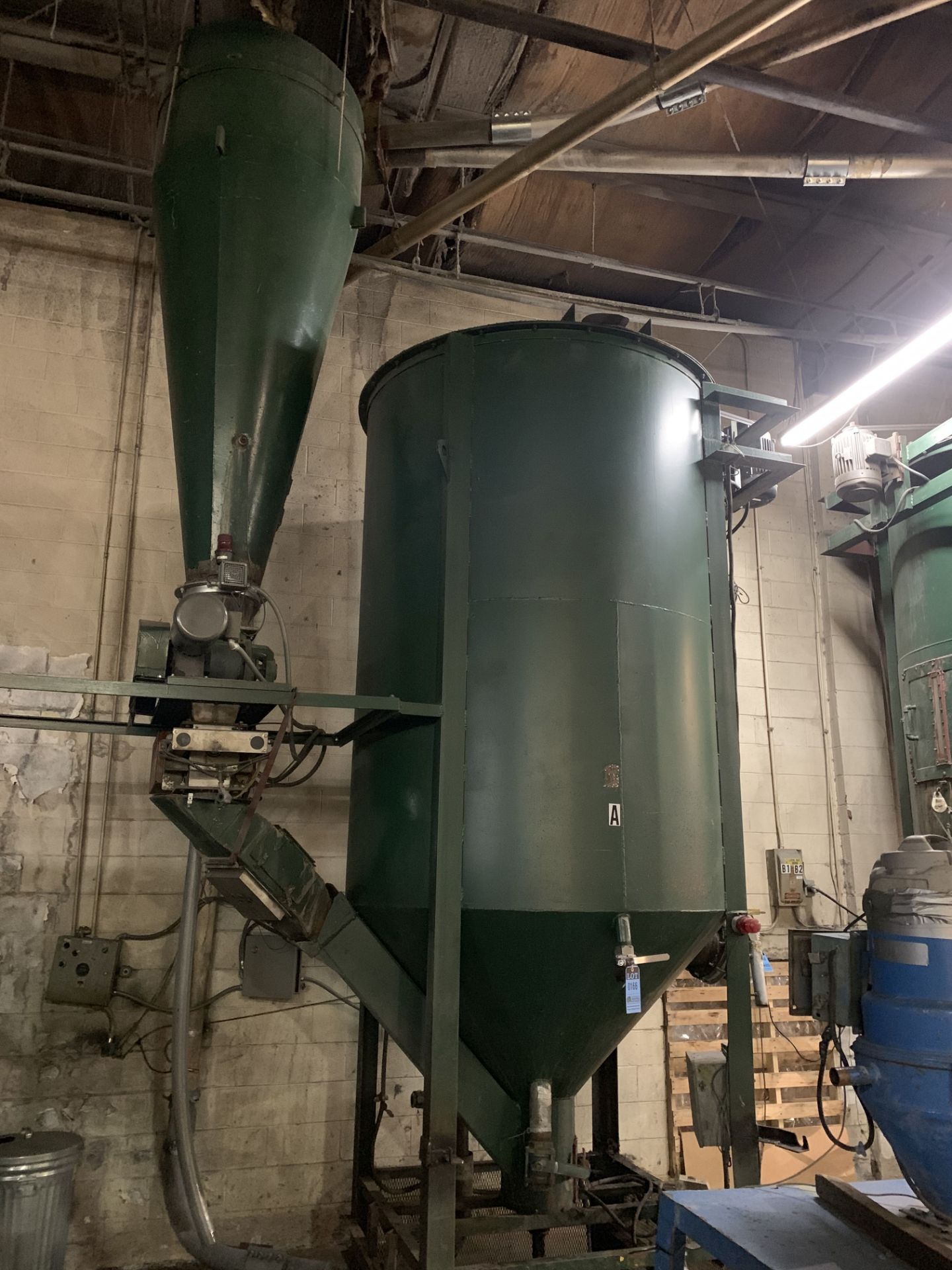 66" DIAMETER X 8' HIGH X 30" CONE BOTTOM BLENDER, 10 HP BLENDER MOTOR, WITH ATTACHED ELEVATED HOPPER - Image 2 of 3