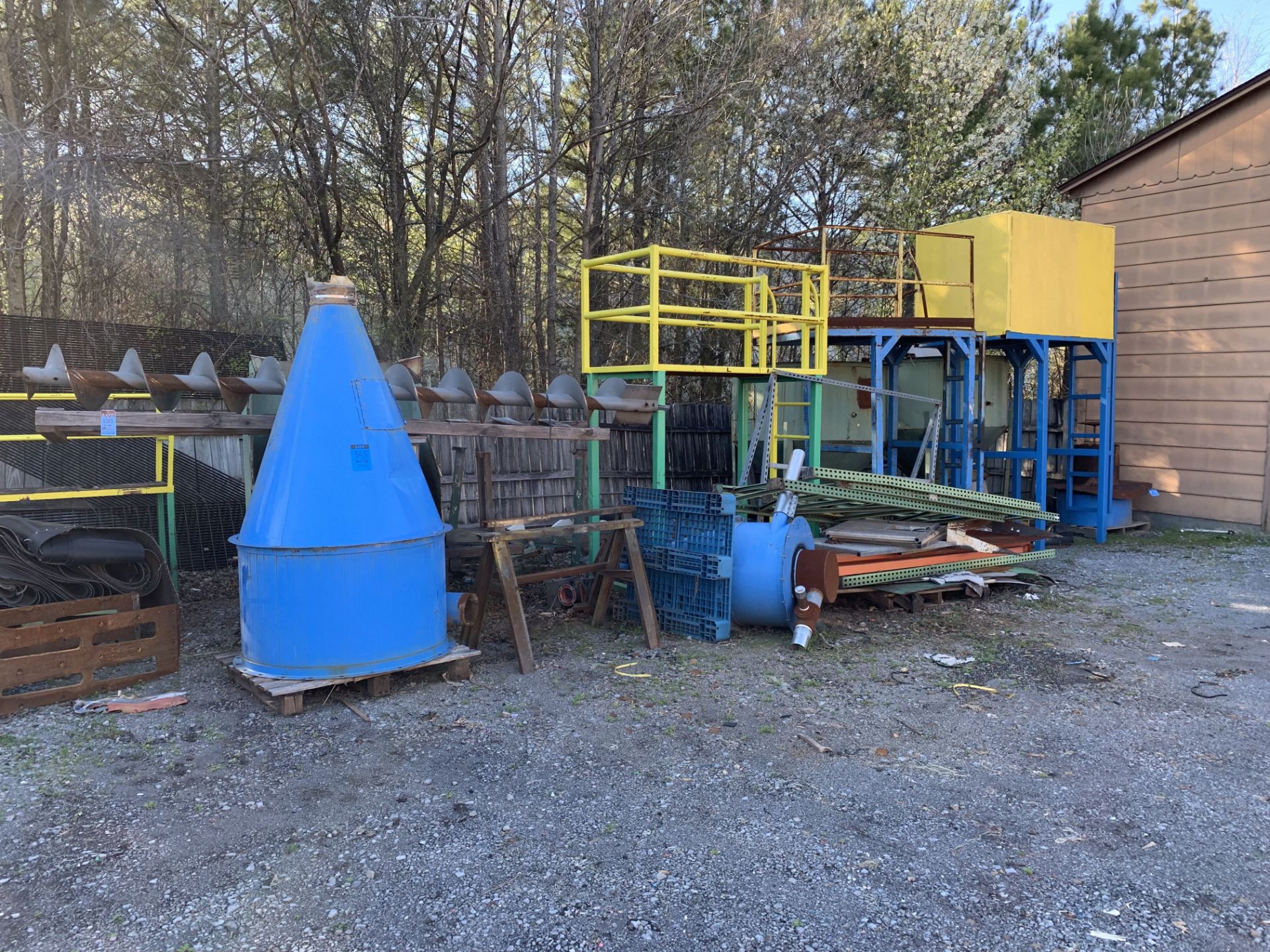 (LOT) ASSORTED OUT OF SERVICE EQUIPMENT, HOPPERS, AUGERS, BLOWERS AND OTHER **LOCATED AT 1711