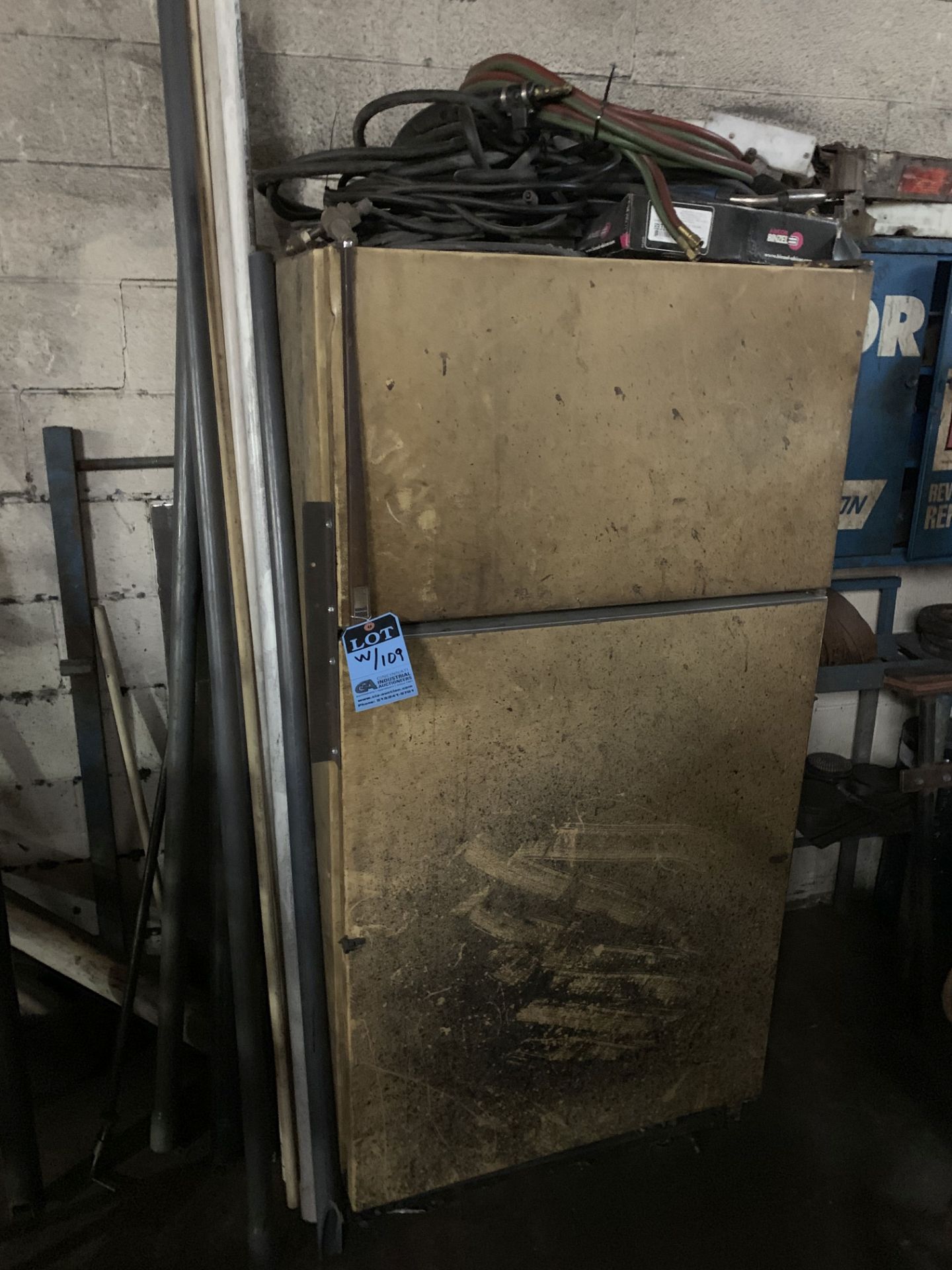 (LOT) REFRIGERATOR WITH WELDING SUPPLIES, 2-DOOR CABINET WITH MAINTENANCE ITEMS, AND RED CABINET - Image 2 of 3