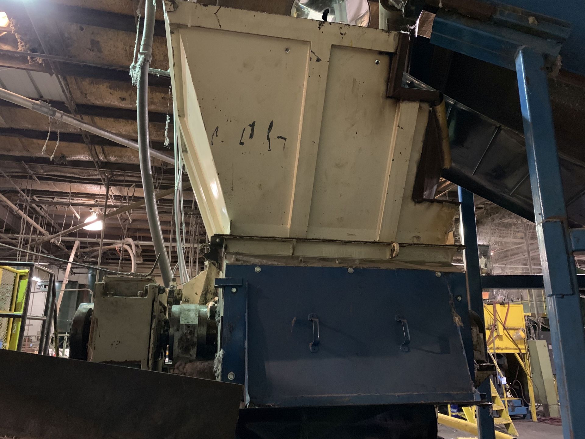 150-HP VECOPLAN MODEL RG52/150/SPK-FF SINGLE SHAFT SHREDDER; S/N 8571010, FILM AND FIBER ROTOR, - Image 4 of 17