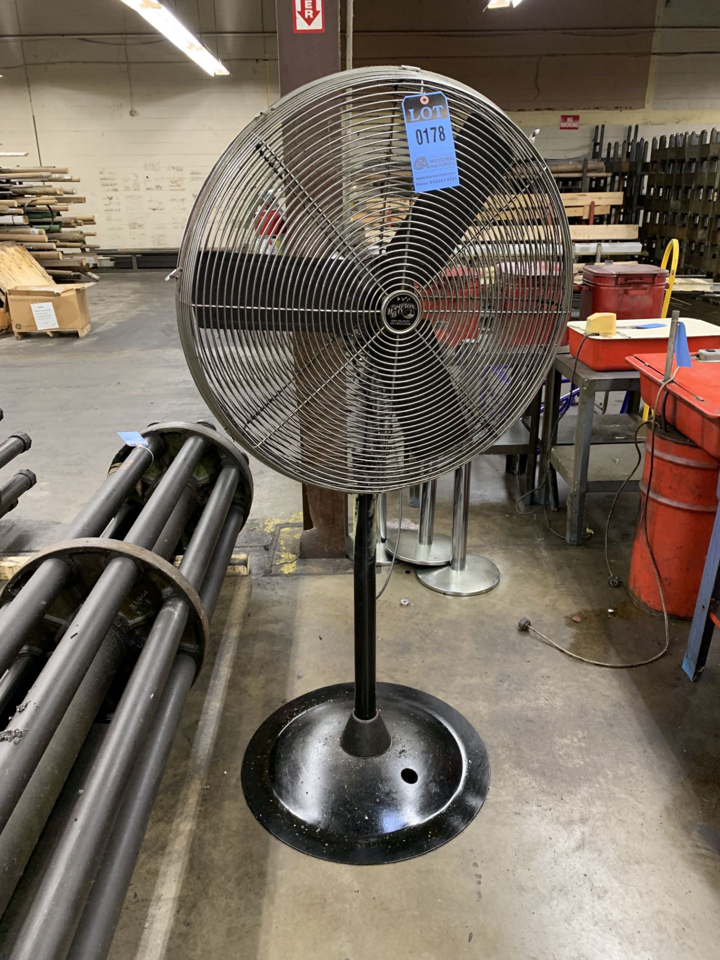 30" DIAMETER INDUSTRIAL DUTY HIGH VELOCITY PEDESTAL AIR CIRCULATOR