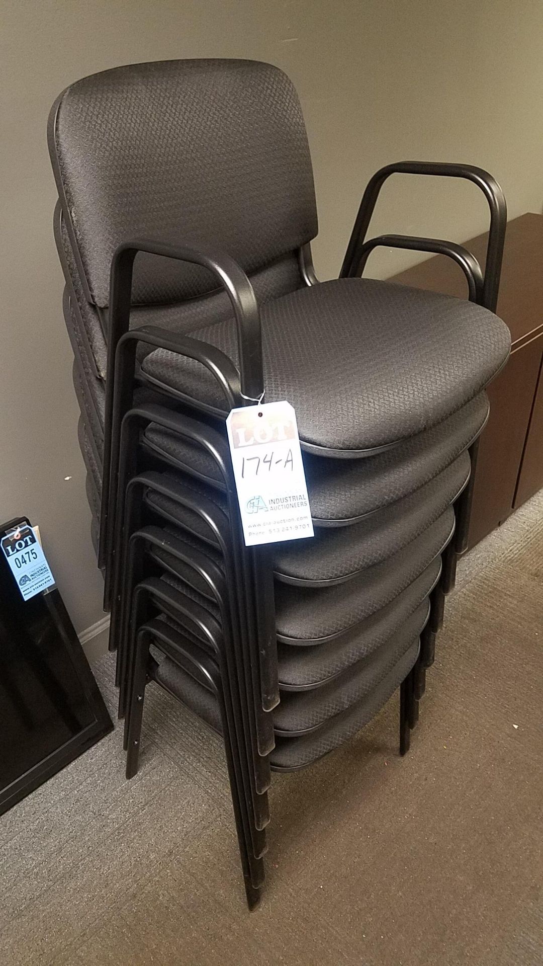 lot (7) Stackable office chairs