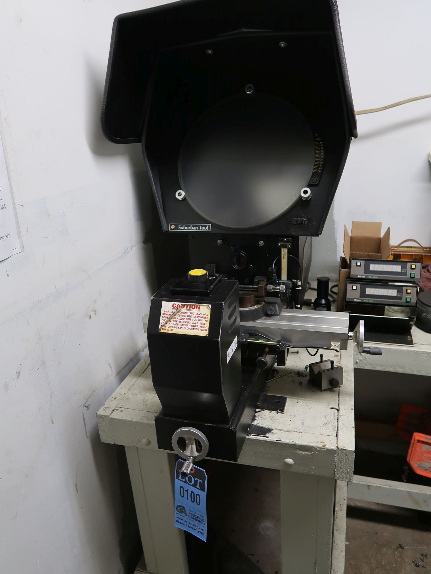 14" SUBURBAN TOOL MASTER VIEW OPTICAL COMPARATOR WITH (2) MITUTOYO DS-D1E DRO
