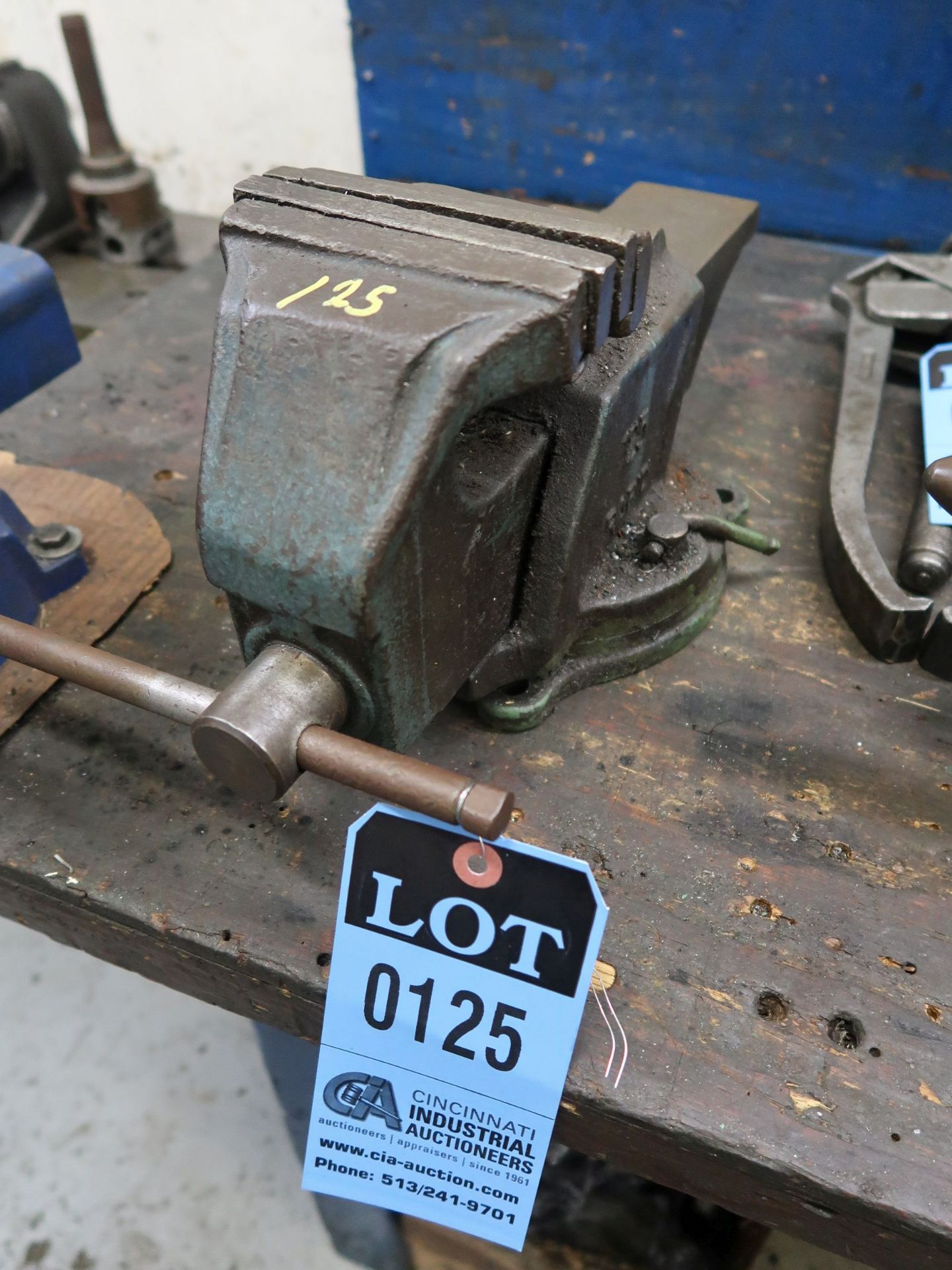 5" BENCH VISE