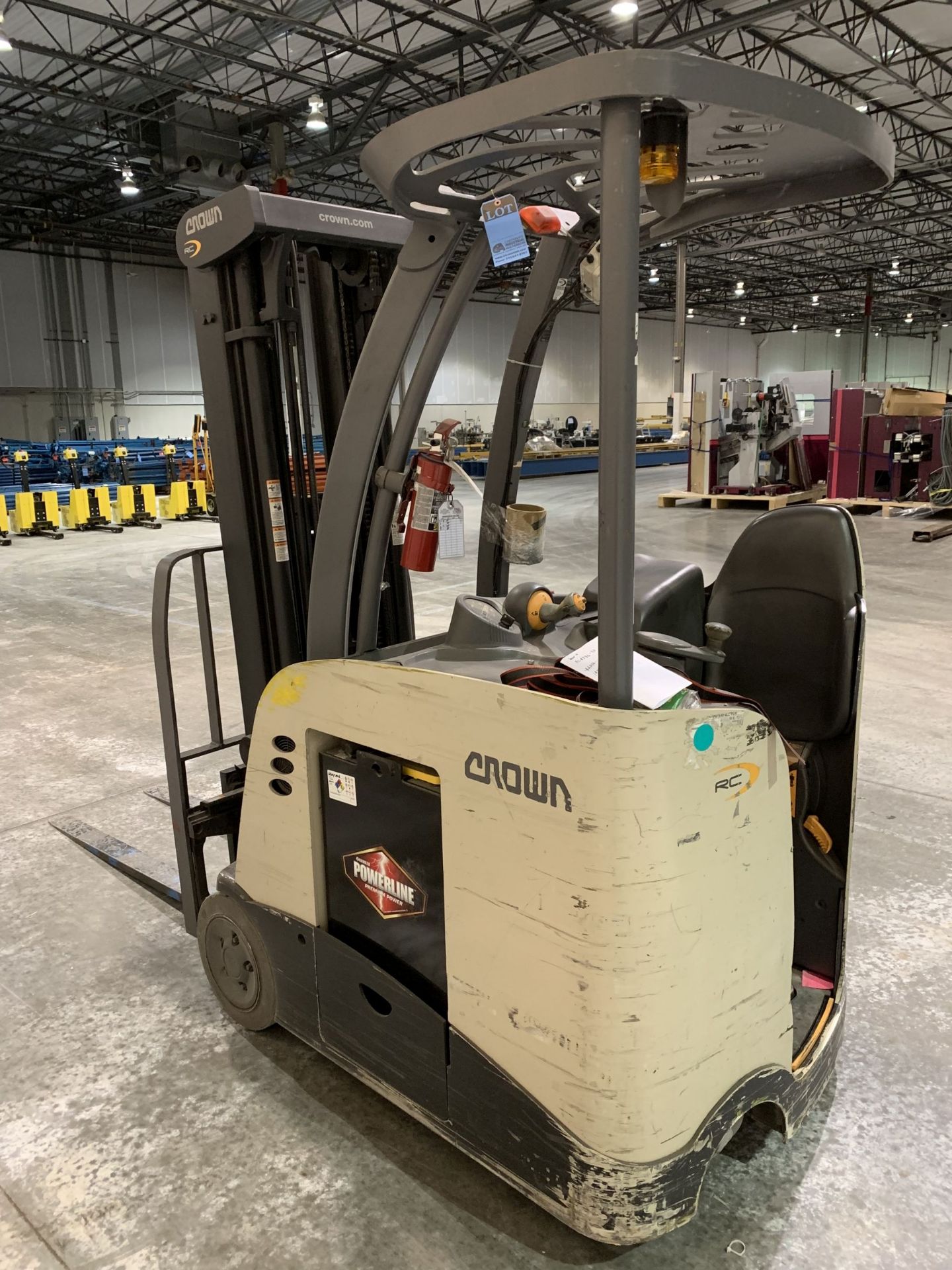 3,000 LB. CROWN MODEL RC5530-30 ELECTRIC STAND UP TYPE LIFT TRUCK; S/N 1A397449, 36 VOLT, 2-STAGE - Image 3 of 10