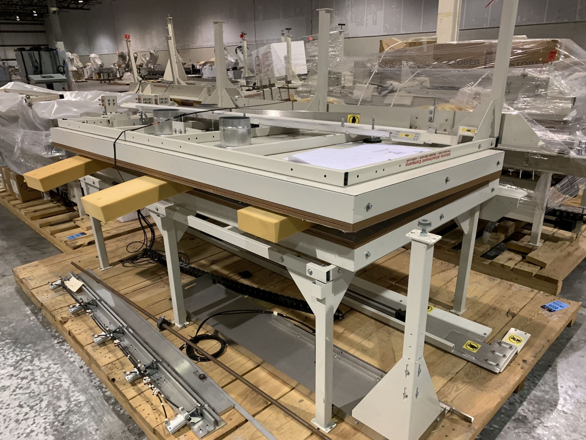 48" X 96" ATLANTA ATTACHMENT AIR ACTUATED ALIGNMENT TABLE - Image 2 of 3