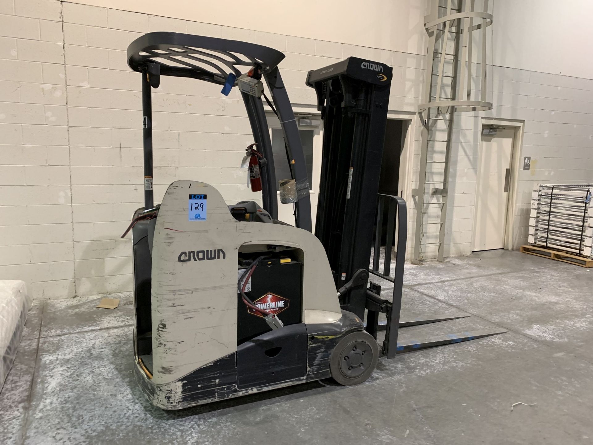 3,000 LB. CROWN MODEL RC5530-30 ELECTRIC STAND UP TYPE LIFT TRUCK; S/N 1A397449, 36 VOLT, 2-STAGE - Image 2 of 10