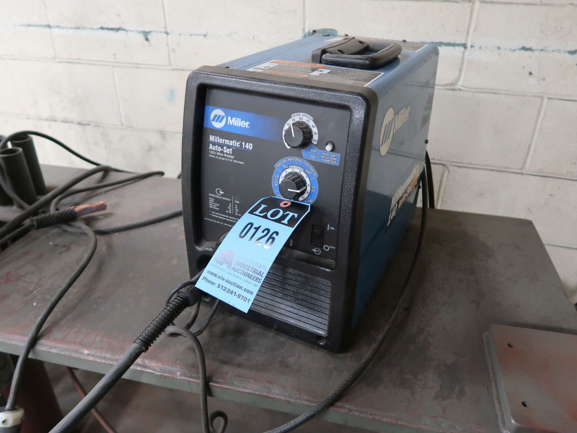 140 AMP MILLER MILLERMATIC 140 AUTO-SET WIRE WELDER; S/N MD152671N