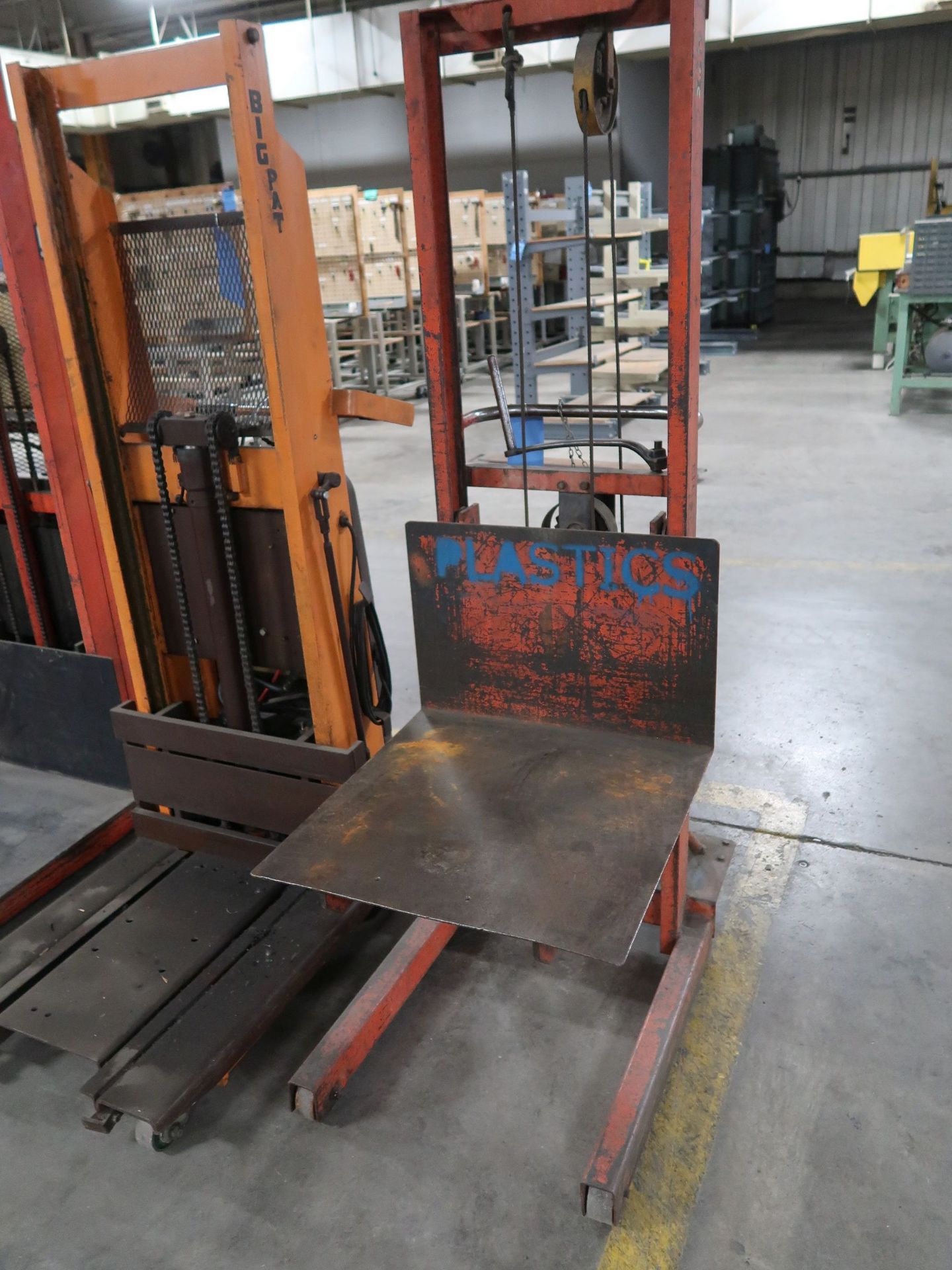 500 LB. SHOPLIFT CABLE TYPE DIE LIFT - Image 2 of 2