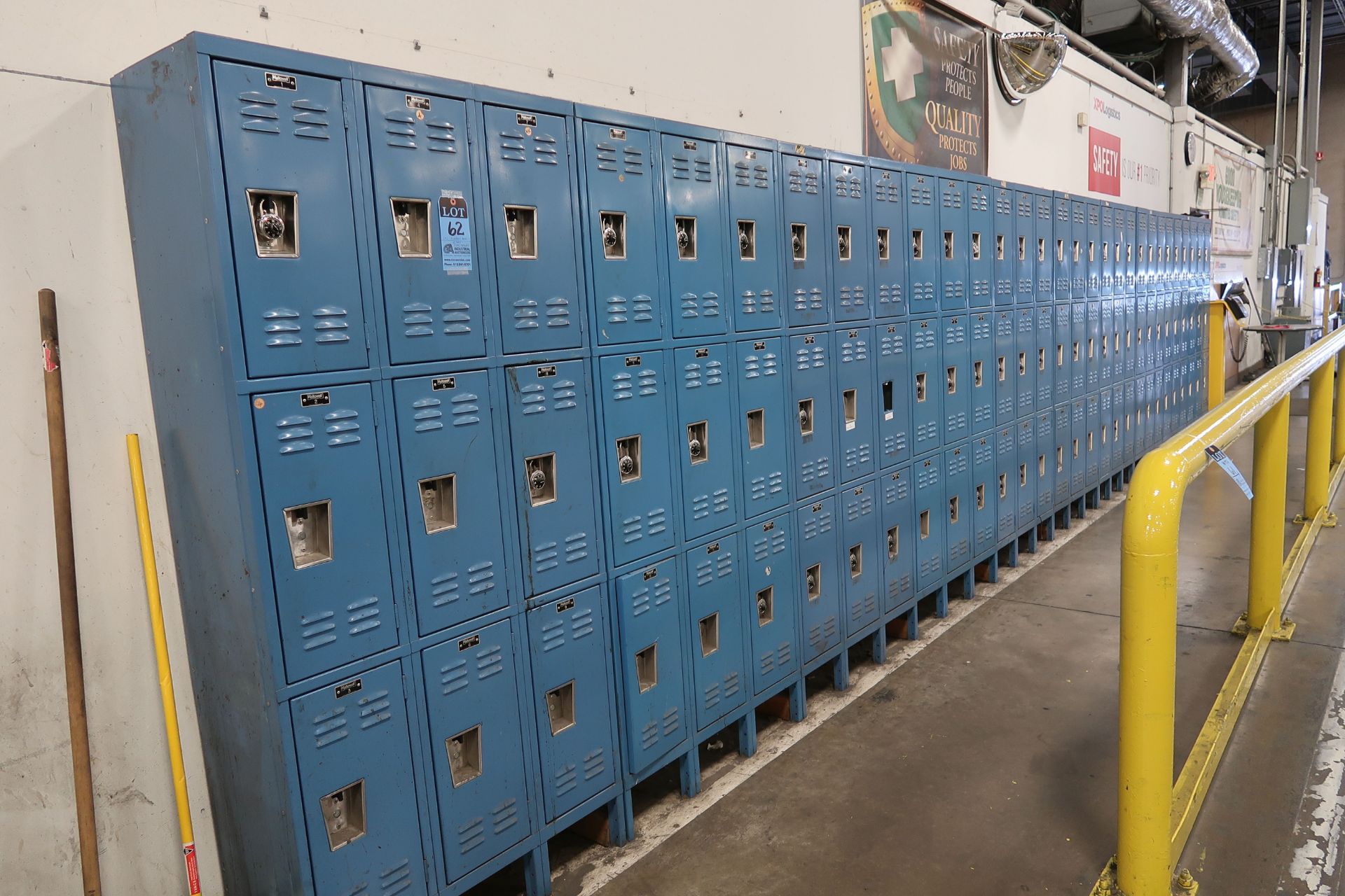 (LOT) (90) COMPARTMENT BLUE EMPLOYEE LOCKER SET-UP