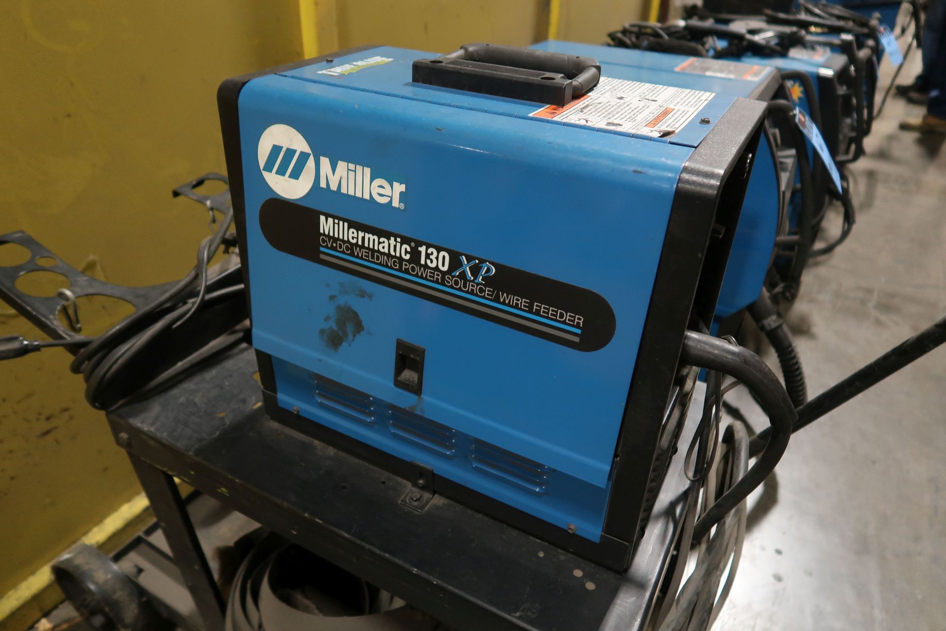 90 AMP MILLER MILLERMATIC 130XP 115 VOLT WIRE FEED WELDER WITH CART - Image 5 of 5
