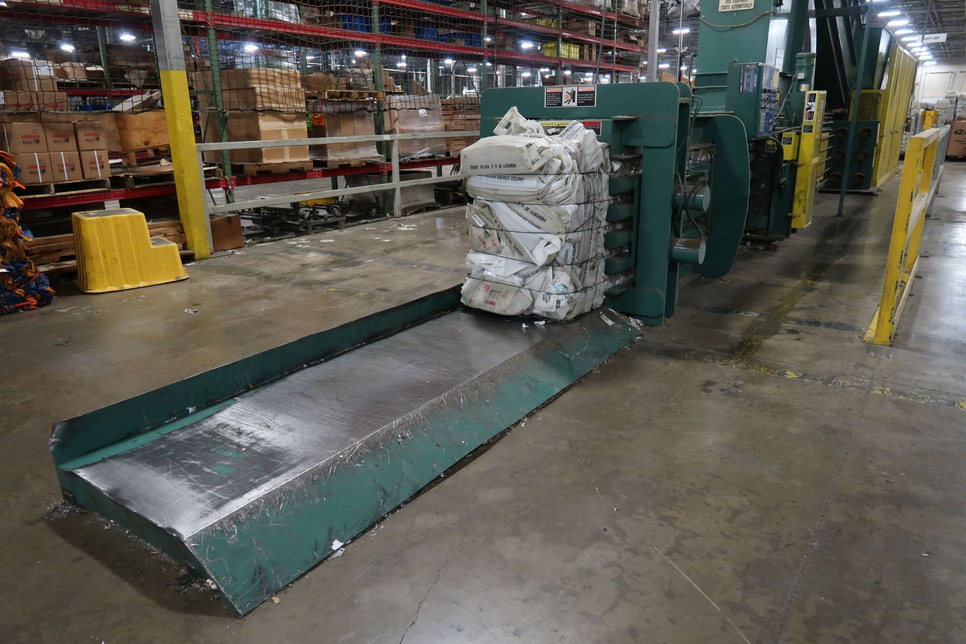 50-HP HARRIS SELCO MODEL HLO-128A50T HORIZONTAL OPEN-END BALER W/ AUTO-TIE; S/N 039870180, 30" WIDE - Image 20 of 34