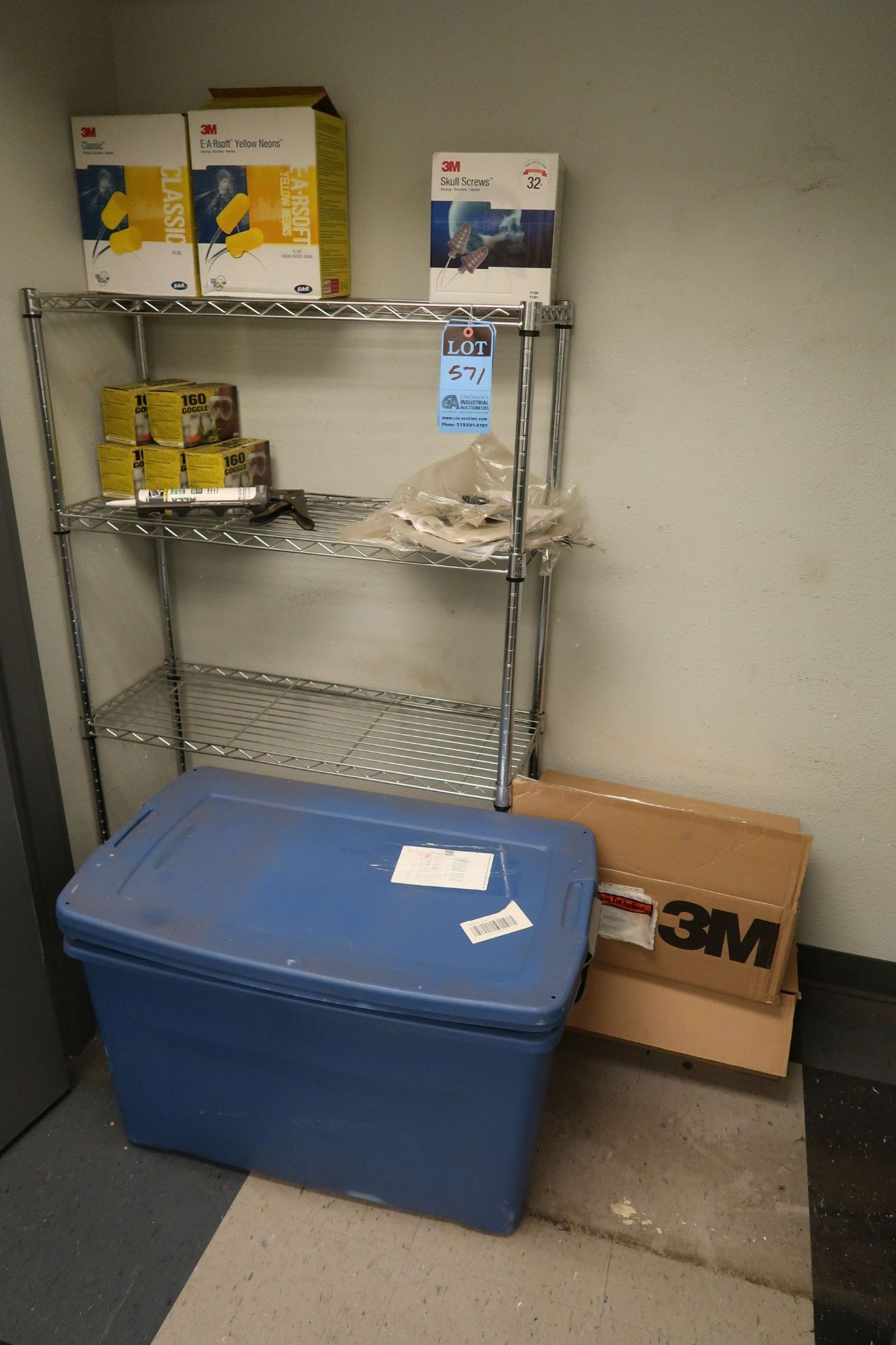 (LOT) METRO RACK W/ SAFETY ITEMS