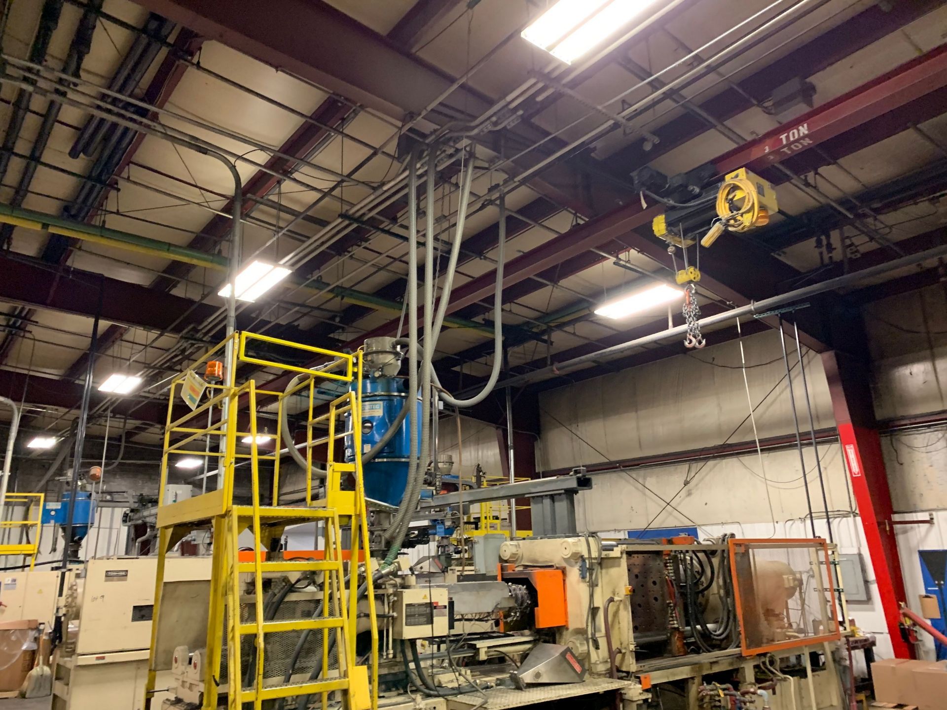 3 TON X 120' LONG MONORAIL CRANE SYSTEM W/ 3 TON R&M SPACEMASTER ELECTRIC WIRELESS PENDANT CONTROL